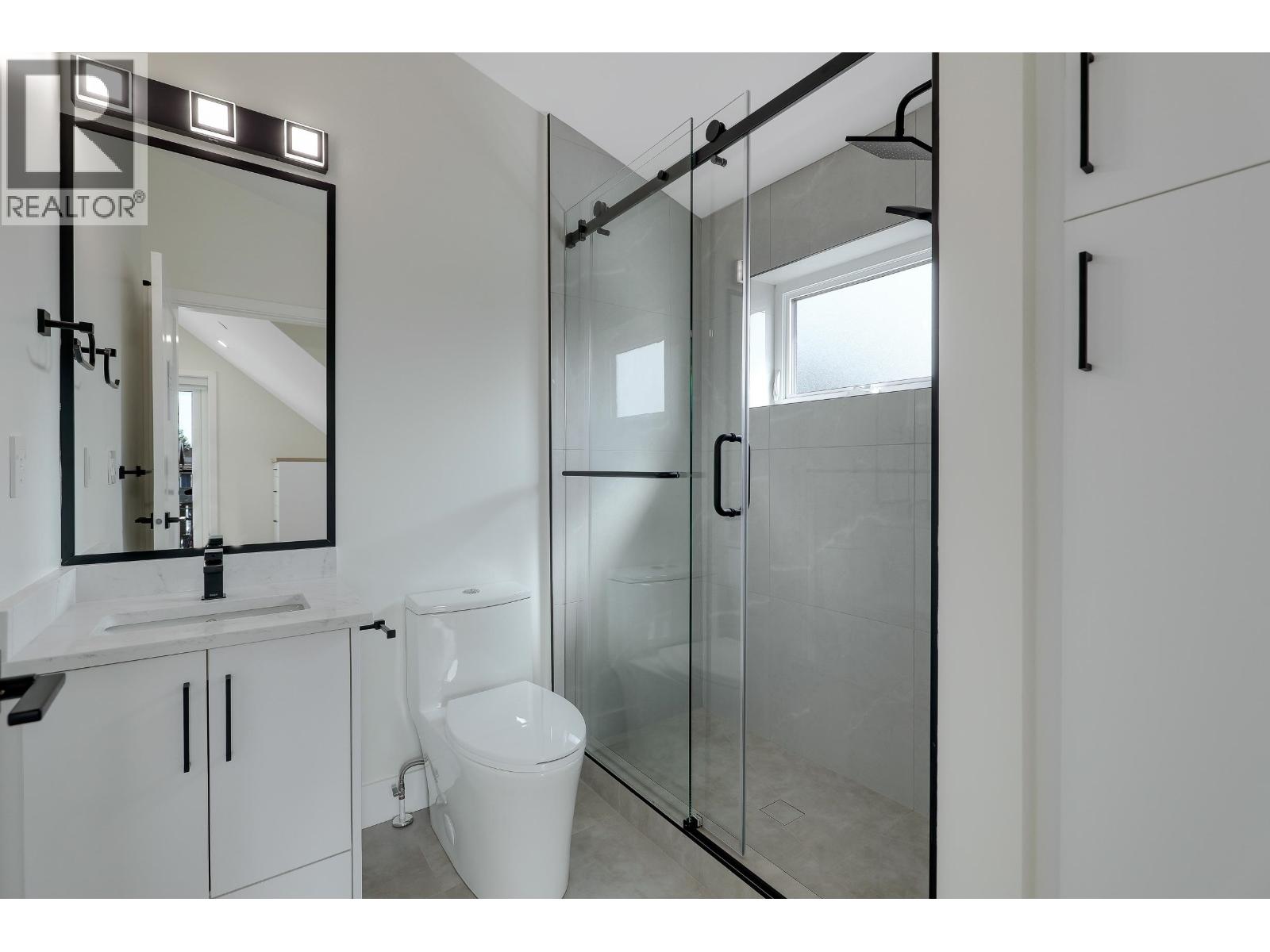 2 3695 E 26 Avenue, Vancouver, British Columbia  V5R 2M7 - Photo 33 - R3061166