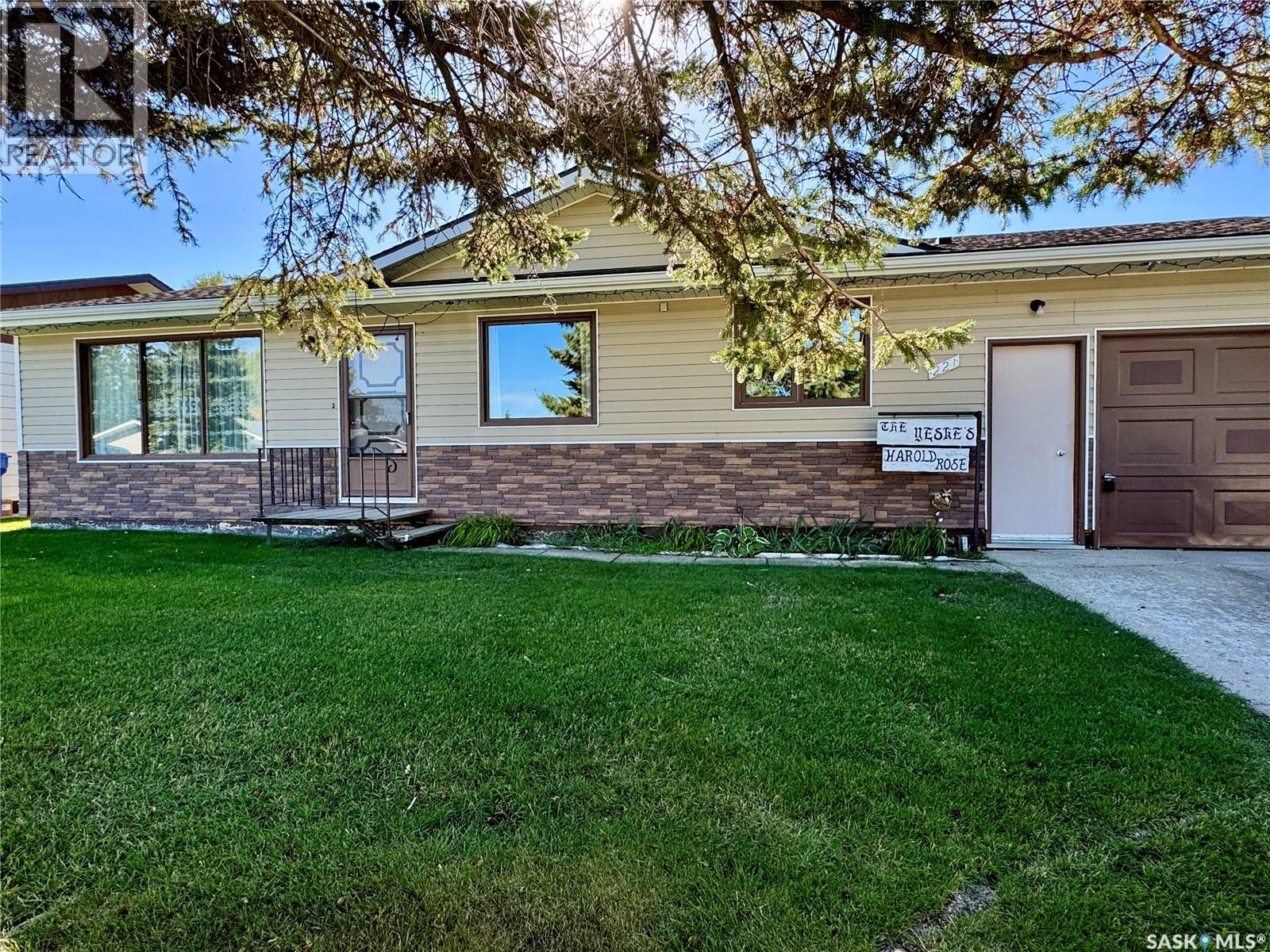 221 River Heights Drive, Langenburg, Saskatchewan  S0A 2A0 - Photo 49 - SK021541