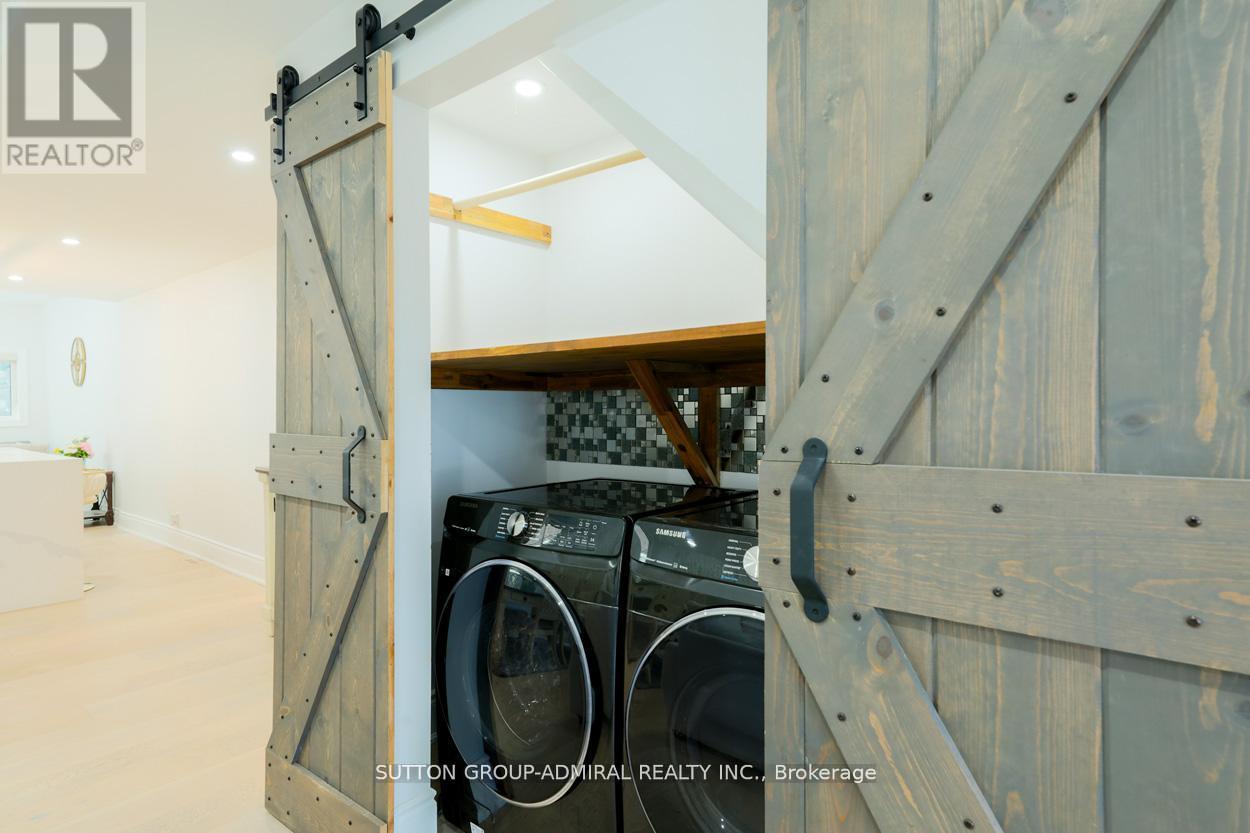Main & 2nd - 70 Carlaw Avenue, Toronto, Ontario  M4M 2R7 - Photo 22 - E12479115