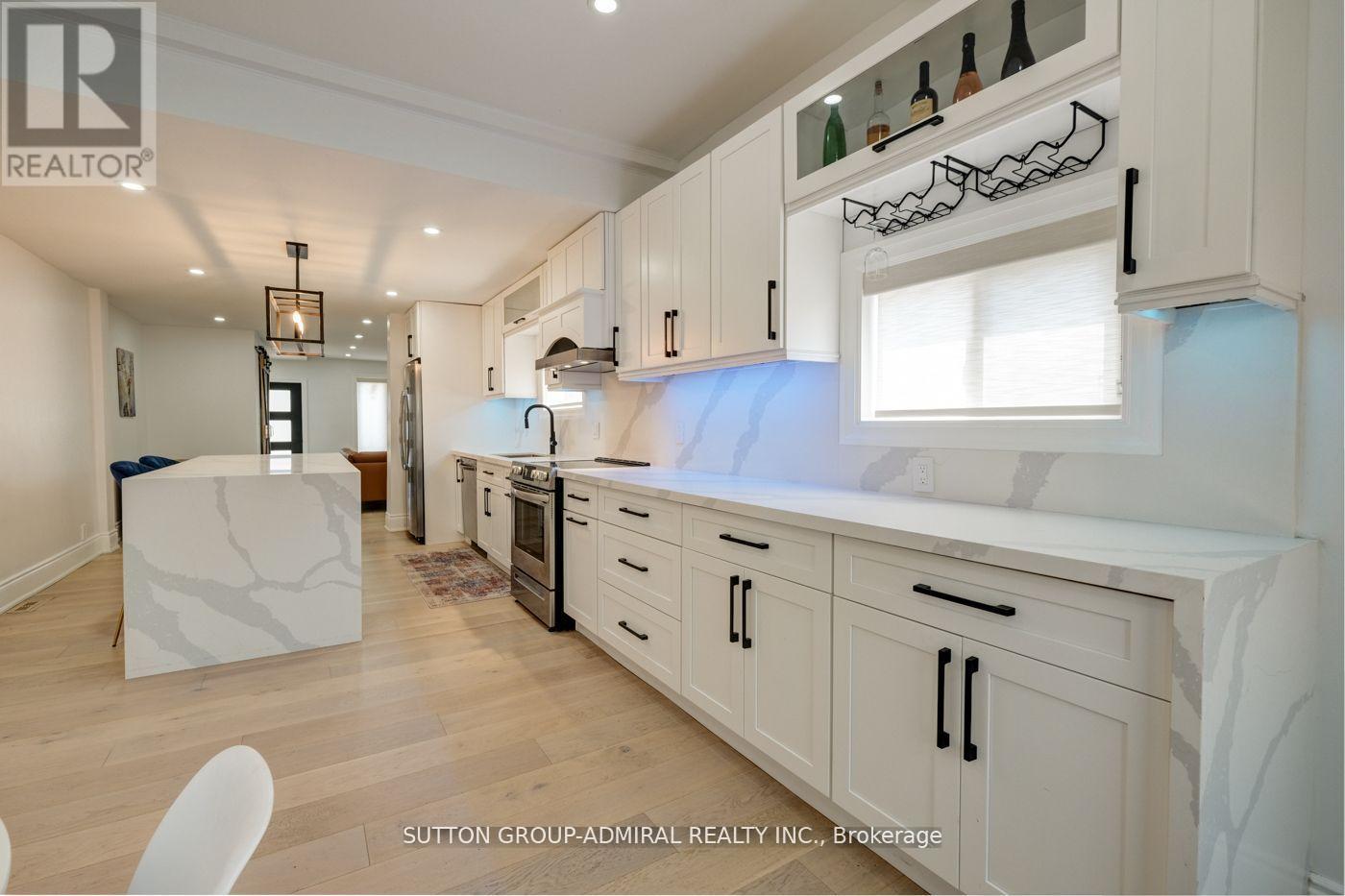 Main & 2nd - 70 Carlaw Avenue, Toronto, Ontario  M4M 2R7 - Photo 3 - E12479115