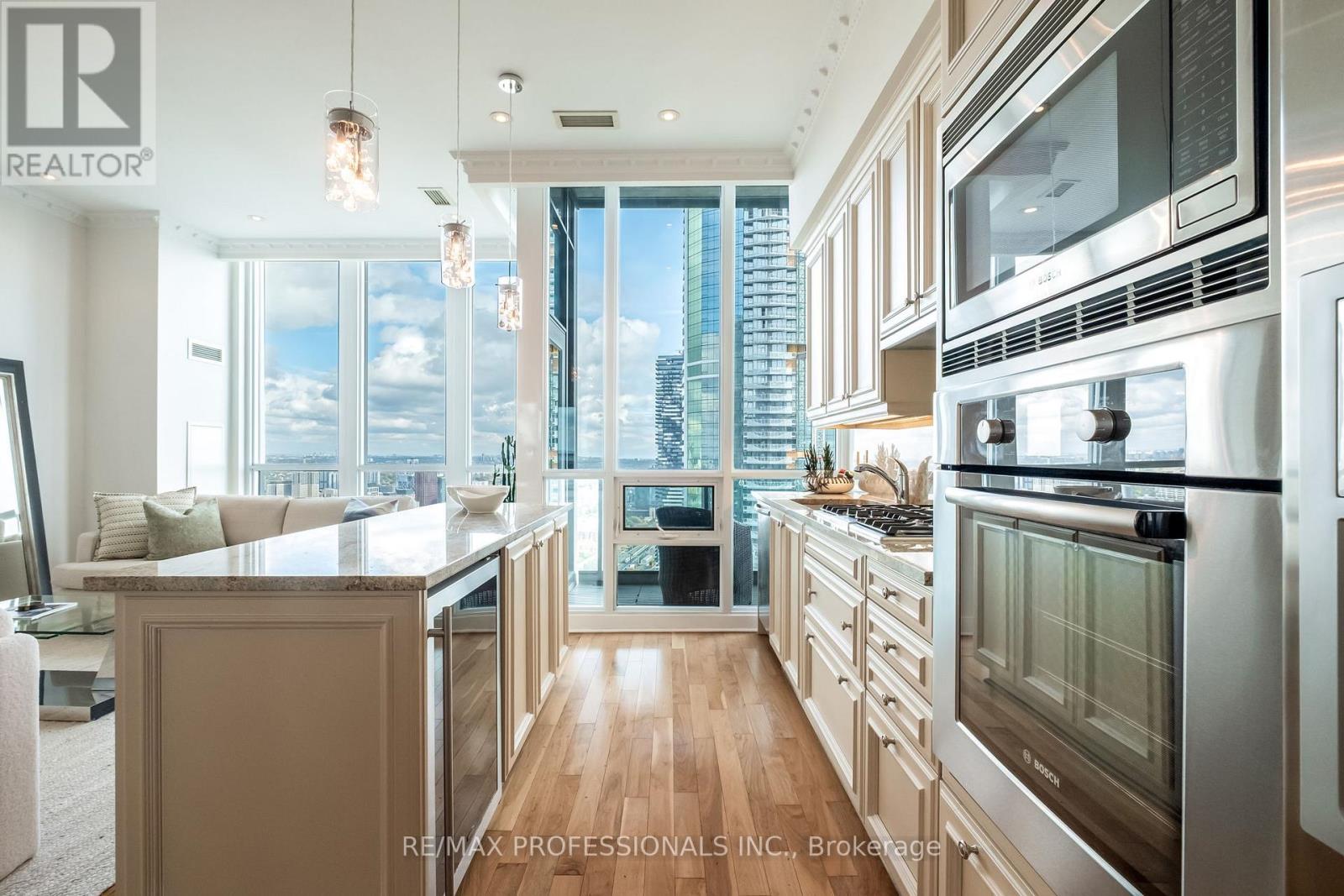 5304 - 16 Harbour Street, Toronto, Ontario  M5J 2Z7 - Photo 14 - C12479410