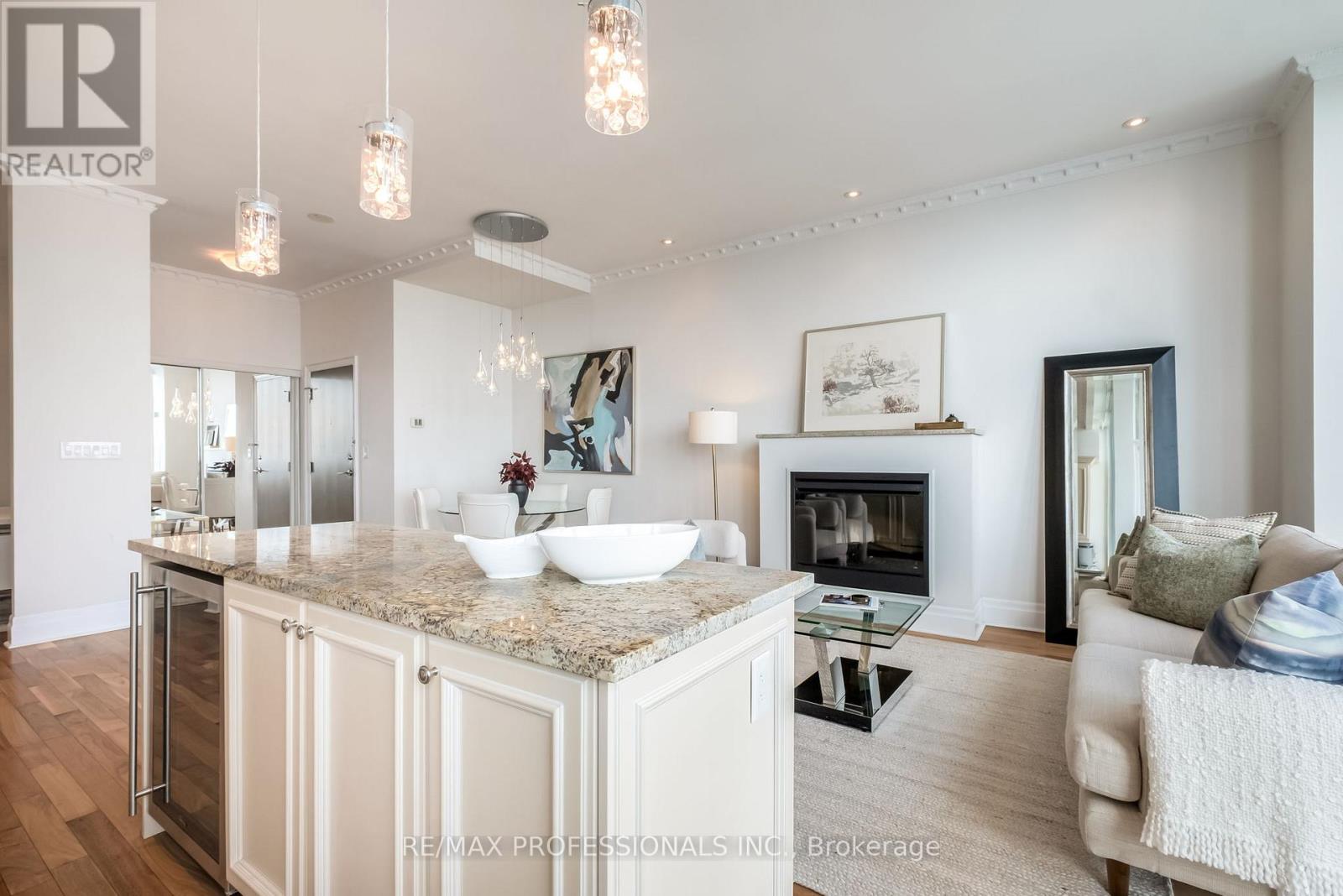 5304 - 16 Harbour Street, Toronto, Ontario  M5J 2Z7 - Photo 16 - C12479410