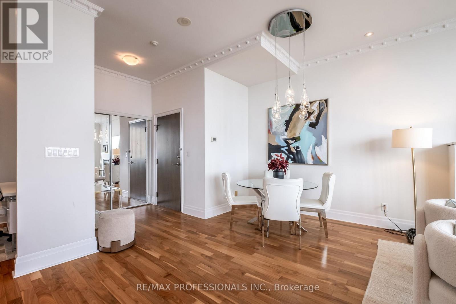 5304 - 16 Harbour Street, Toronto, Ontario  M5J 2Z7 - Photo 6 - C12479410