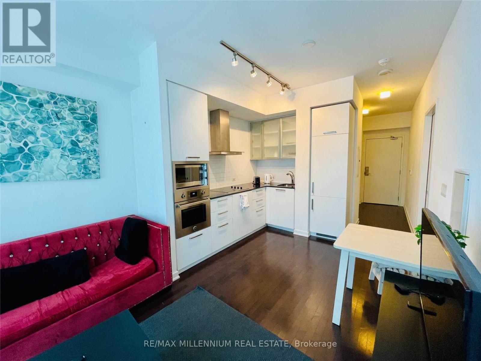 709 - 14 York Street, Toronto, Ontario  M5J 2Z2 - Photo 5 - C12479413