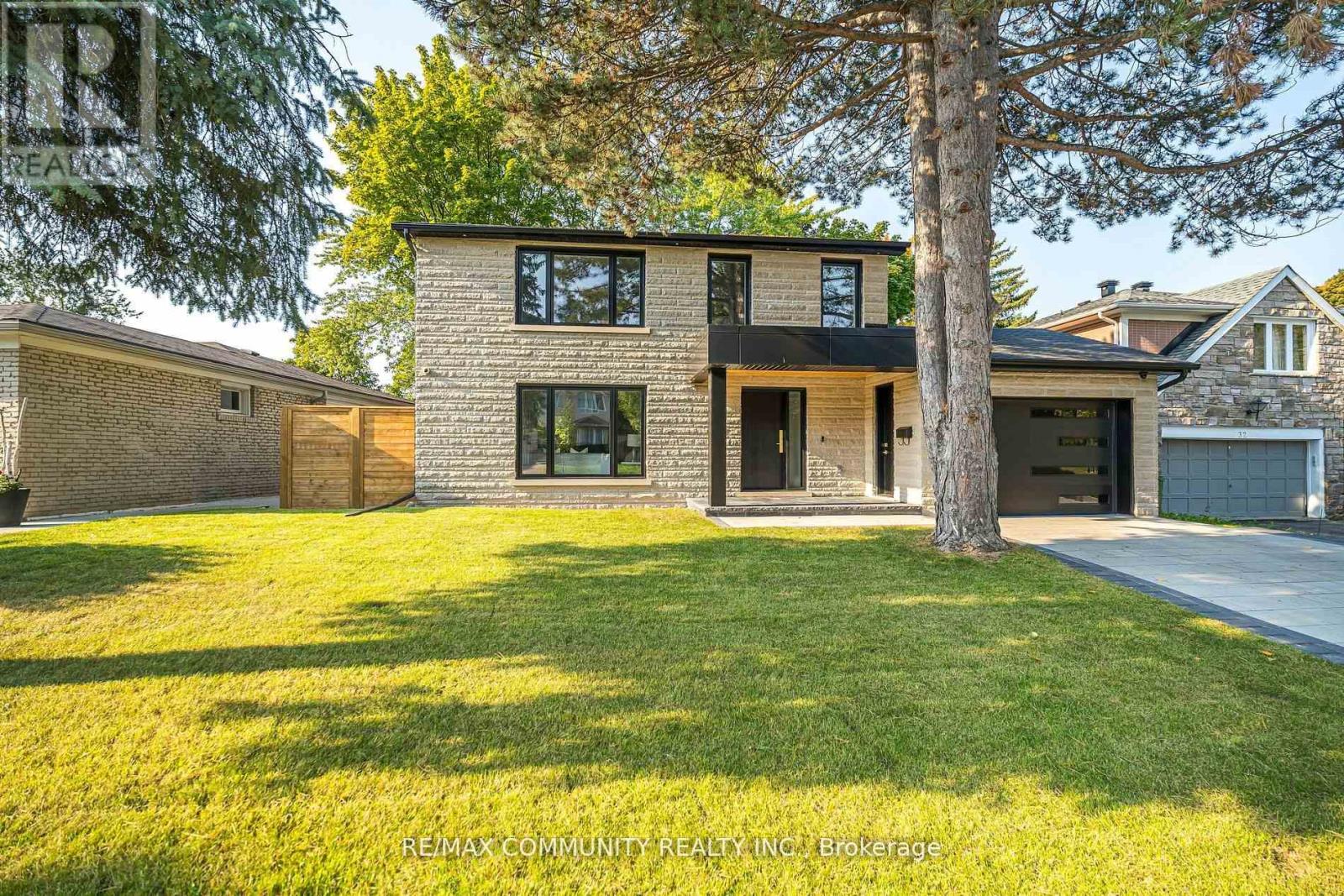 30 Kellythorne Drive, Toronto (Parkwoods-Donalda), Ontario  M3A 2L4 - Photo 39 - C12479419