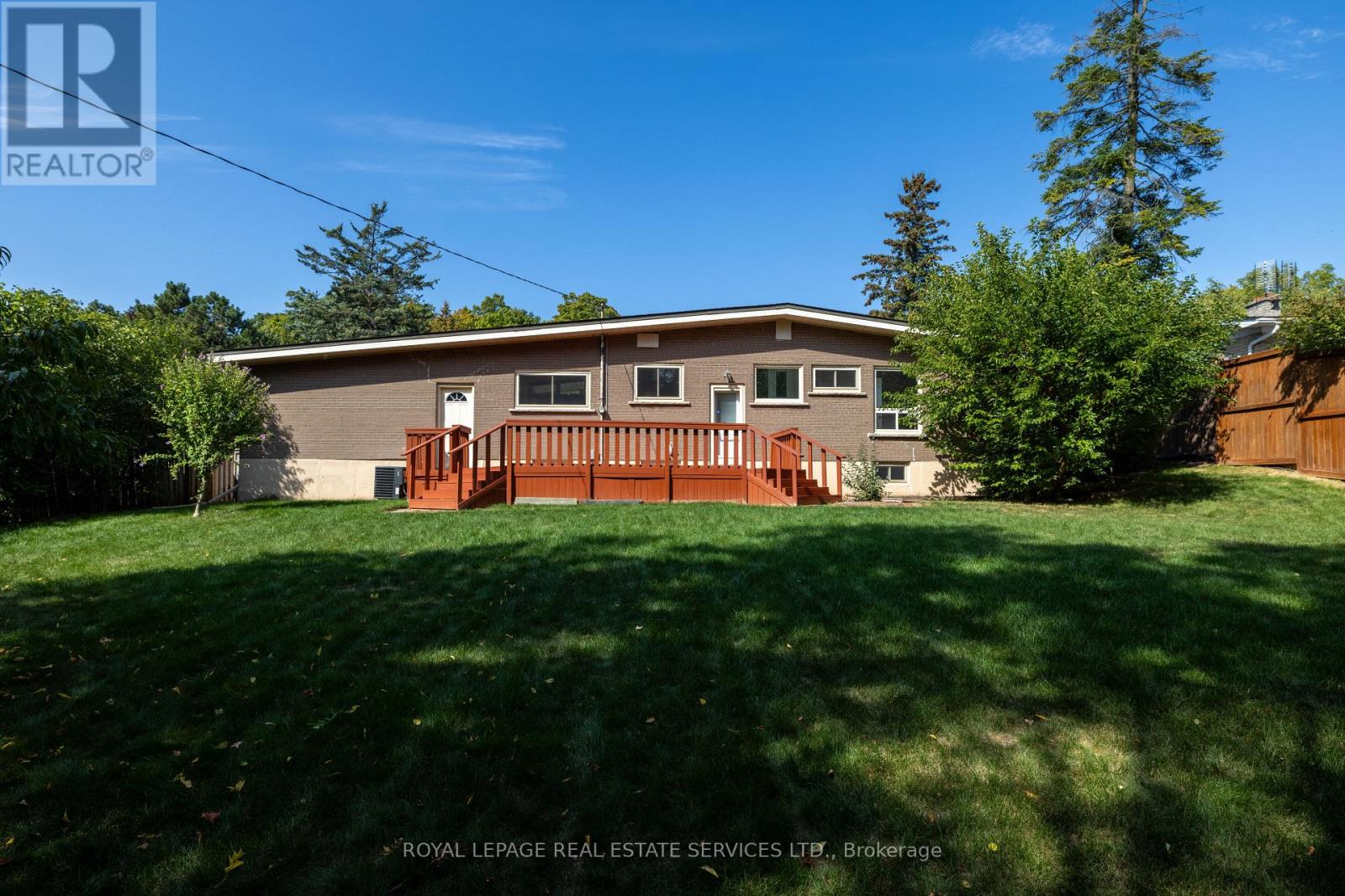 1106 Falgarwood Drive, Oakville, Ontario  L6H 1N9 - Photo 29 - W12398379