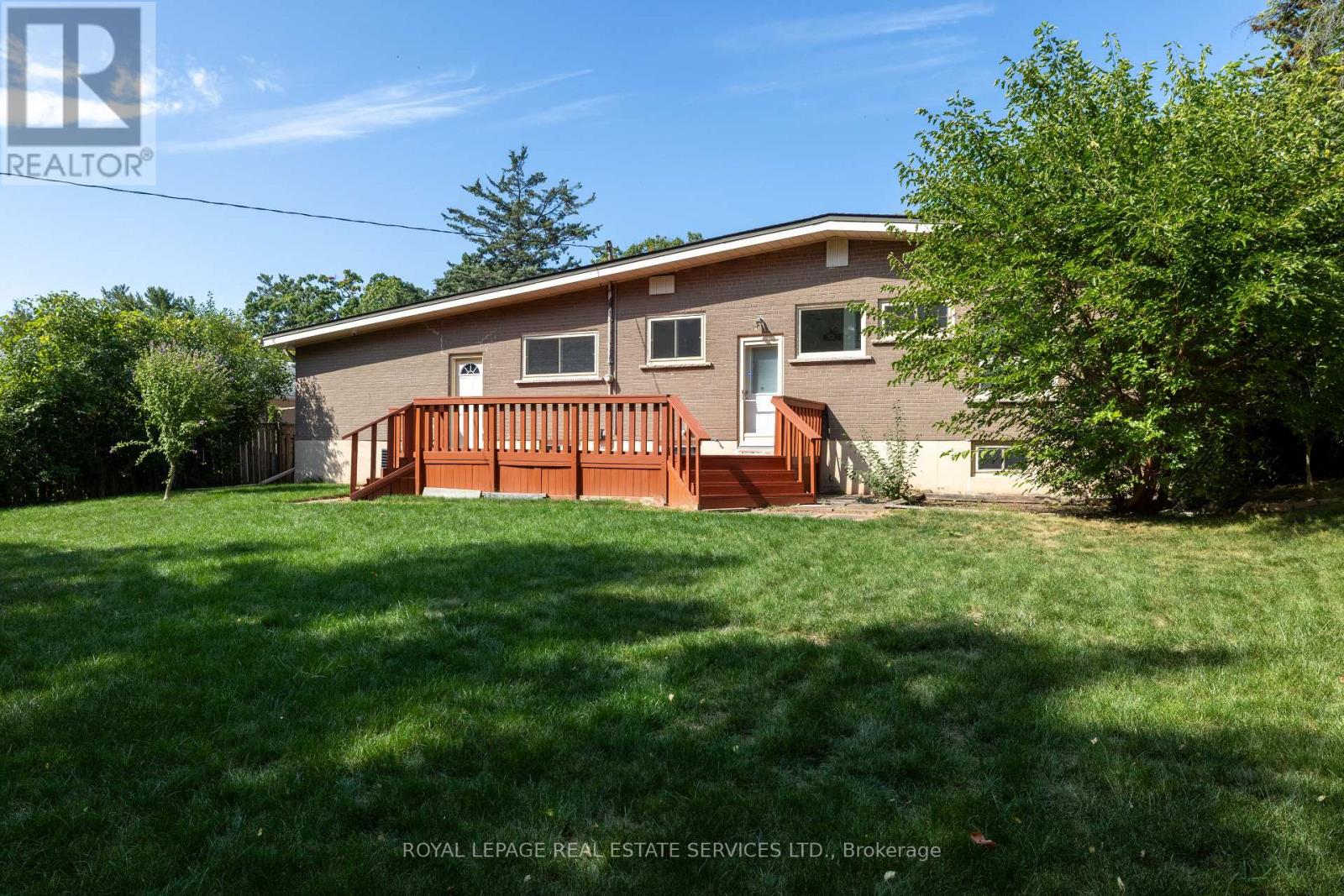 1106 Falgarwood Drive, Oakville, Ontario  L6H 1N9 - Photo 30 - W12398379