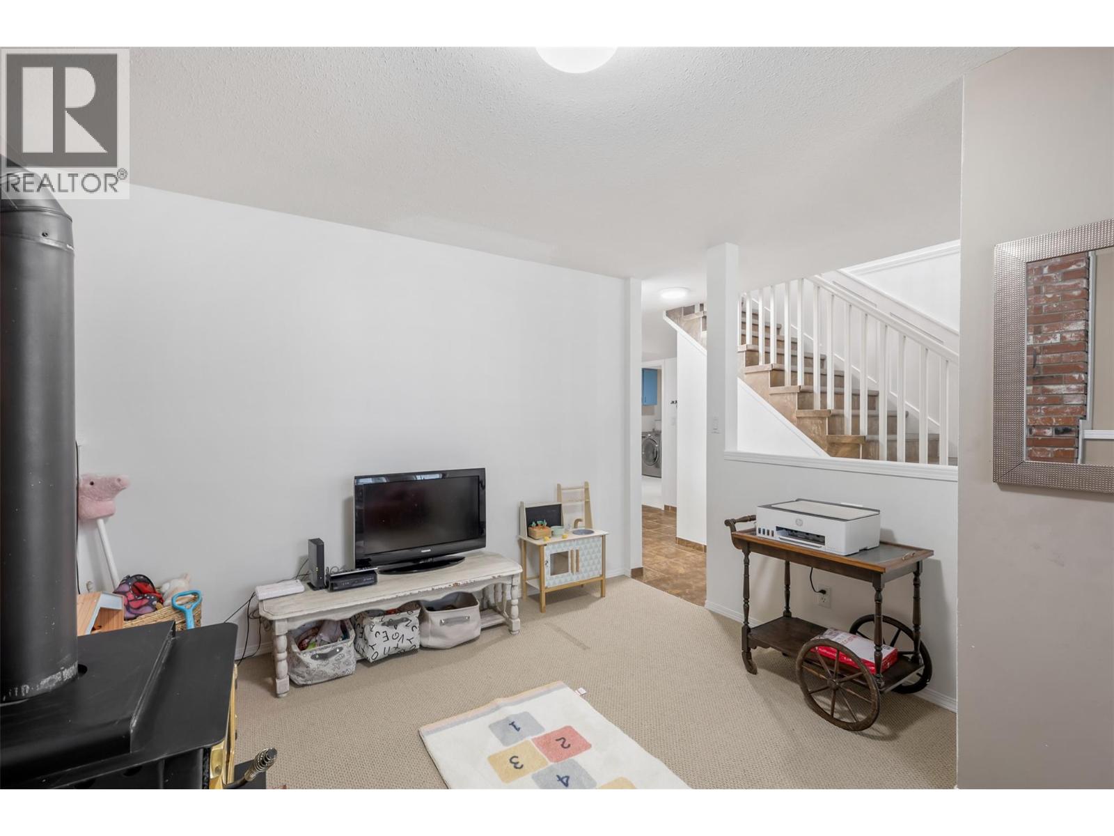 2753 Qu'appelle Boulevard, Kamloops, British Columbia  V2E 2J9 - Photo 19 - 10366519