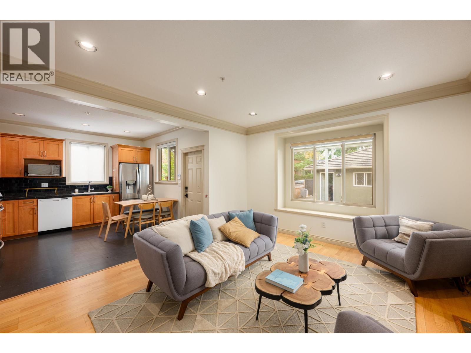 7949 Montcalm Street, Vancouver, British Columbia  V6P 4P2 - Photo 15 - R3061506