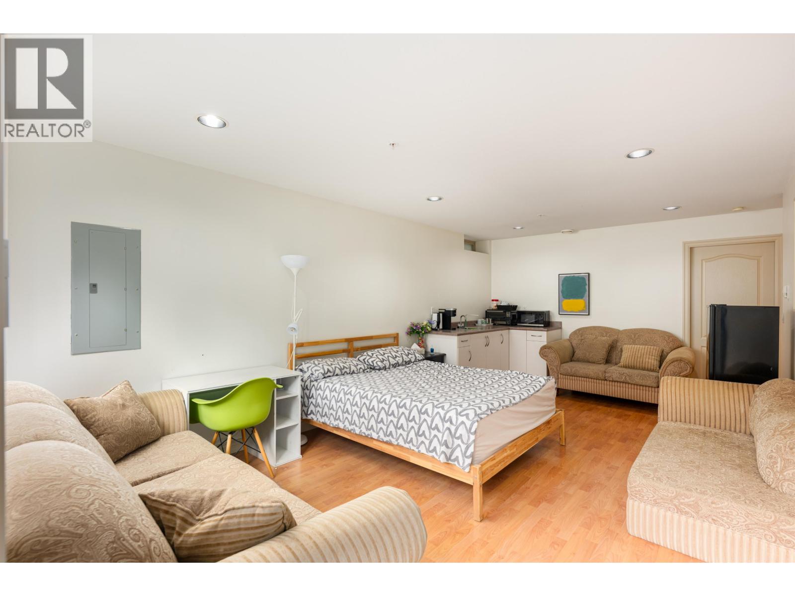 7949 Montcalm Street, Vancouver, British Columbia  V6P 4P2 - Photo 27 - R3061506