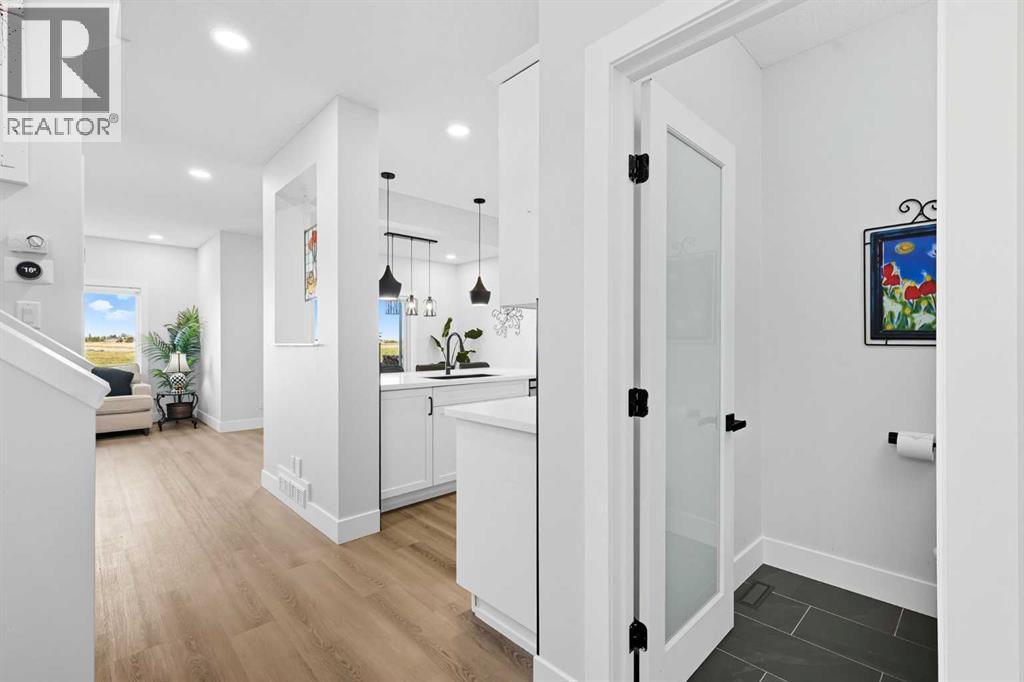 78 Copperpond Street Se, Calgary, Alberta  T2Z 1J2 - Photo 4 - A2261055