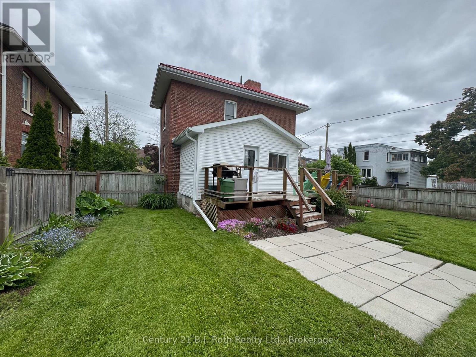 33 Sussex Street S, Kawartha Lakes, Ontario  K9V 3E7 - Photo 40 - X12479495