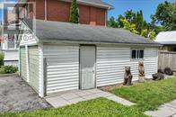 33 Sussex Street S, Kawartha Lakes, Ontario  K9V 3E7 - Photo 9 - X12479495