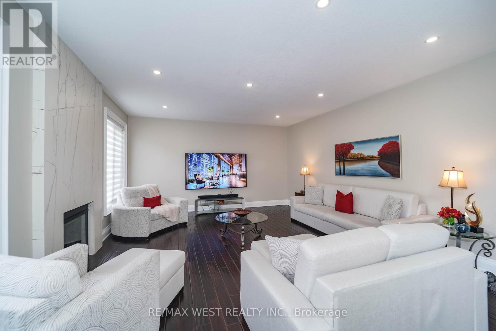 18 Wyndance Way, Uxbridge, Ontario  L9P 0B8 - Photo 7 - N12479399
