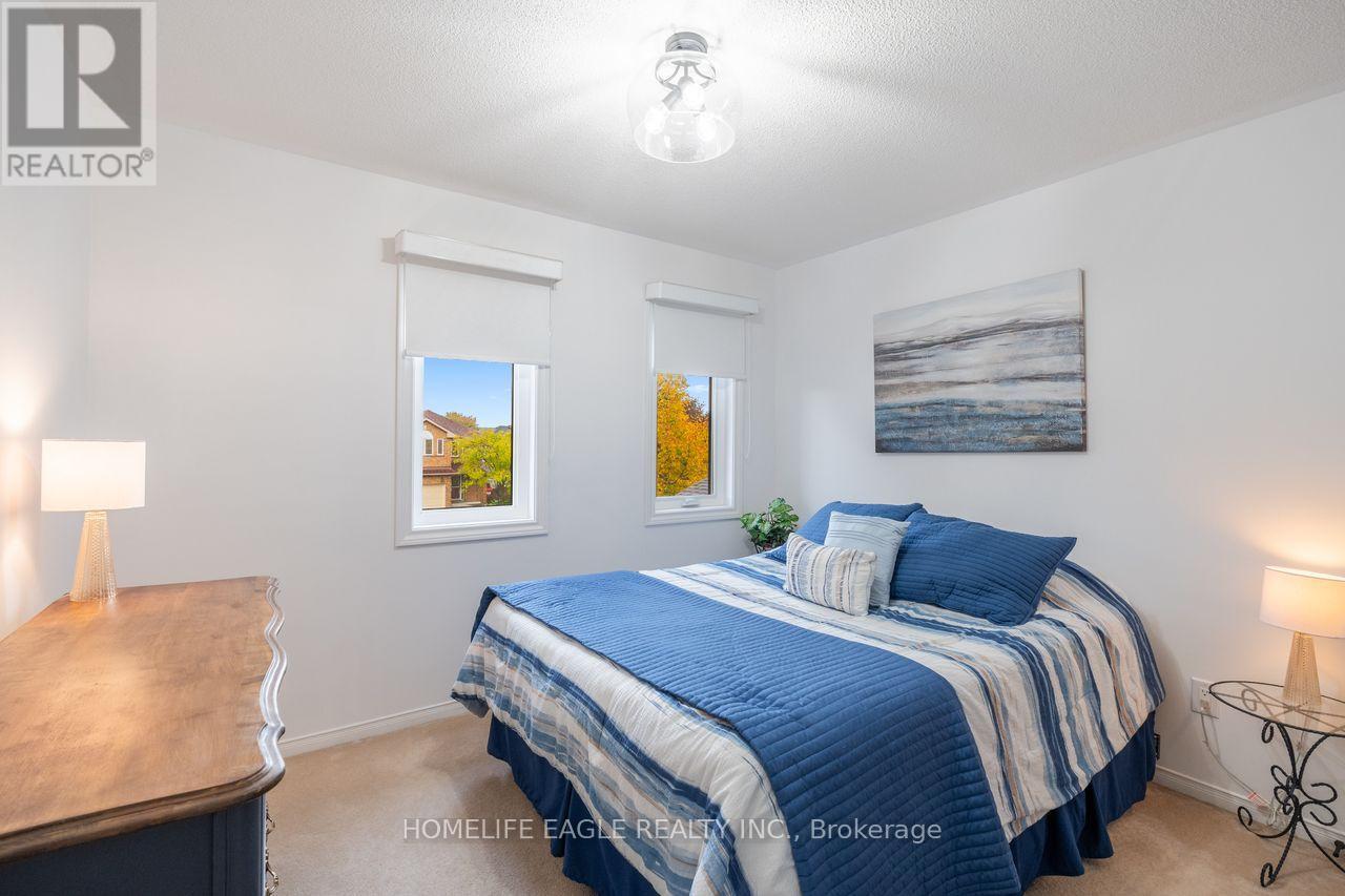 114 Surgeoner Crescent, Newmarket, Ontario  L3X 2L2 - Photo 13 - N12479414