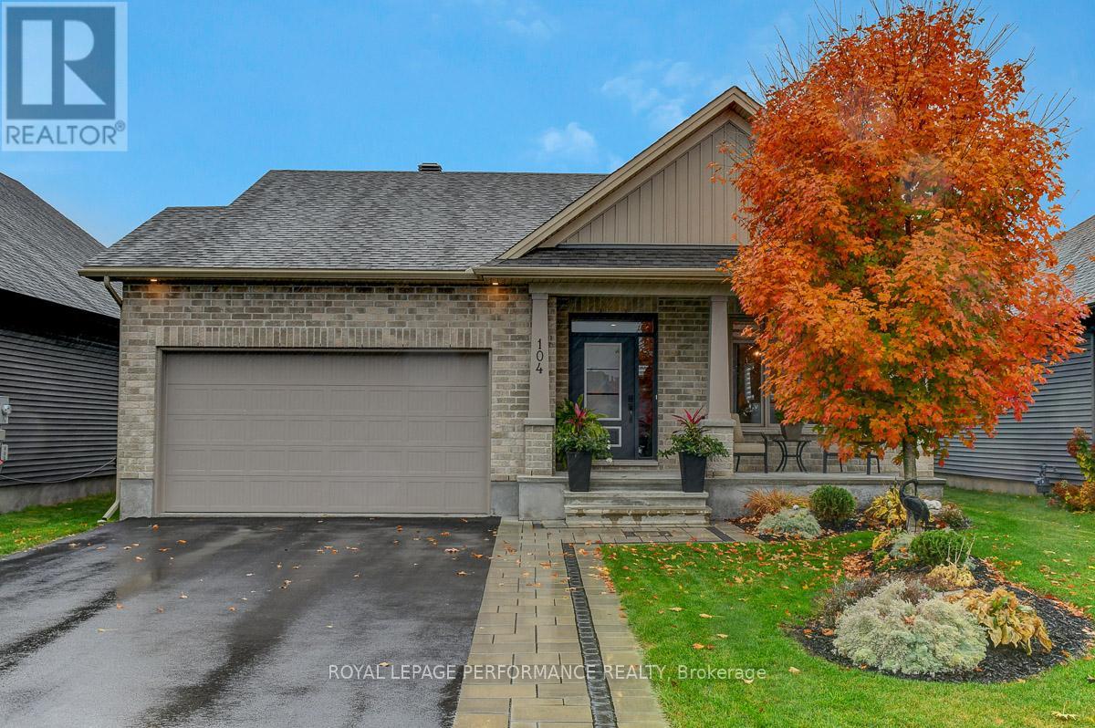 104 YORK CROSSING, Russell, Ontario