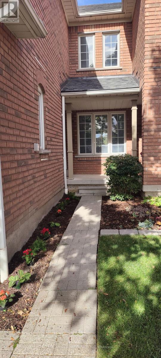 60 - 2665 Thomas Street, Mississauga, Ontario  L5M 6G6 - Photo 2 - W12477275