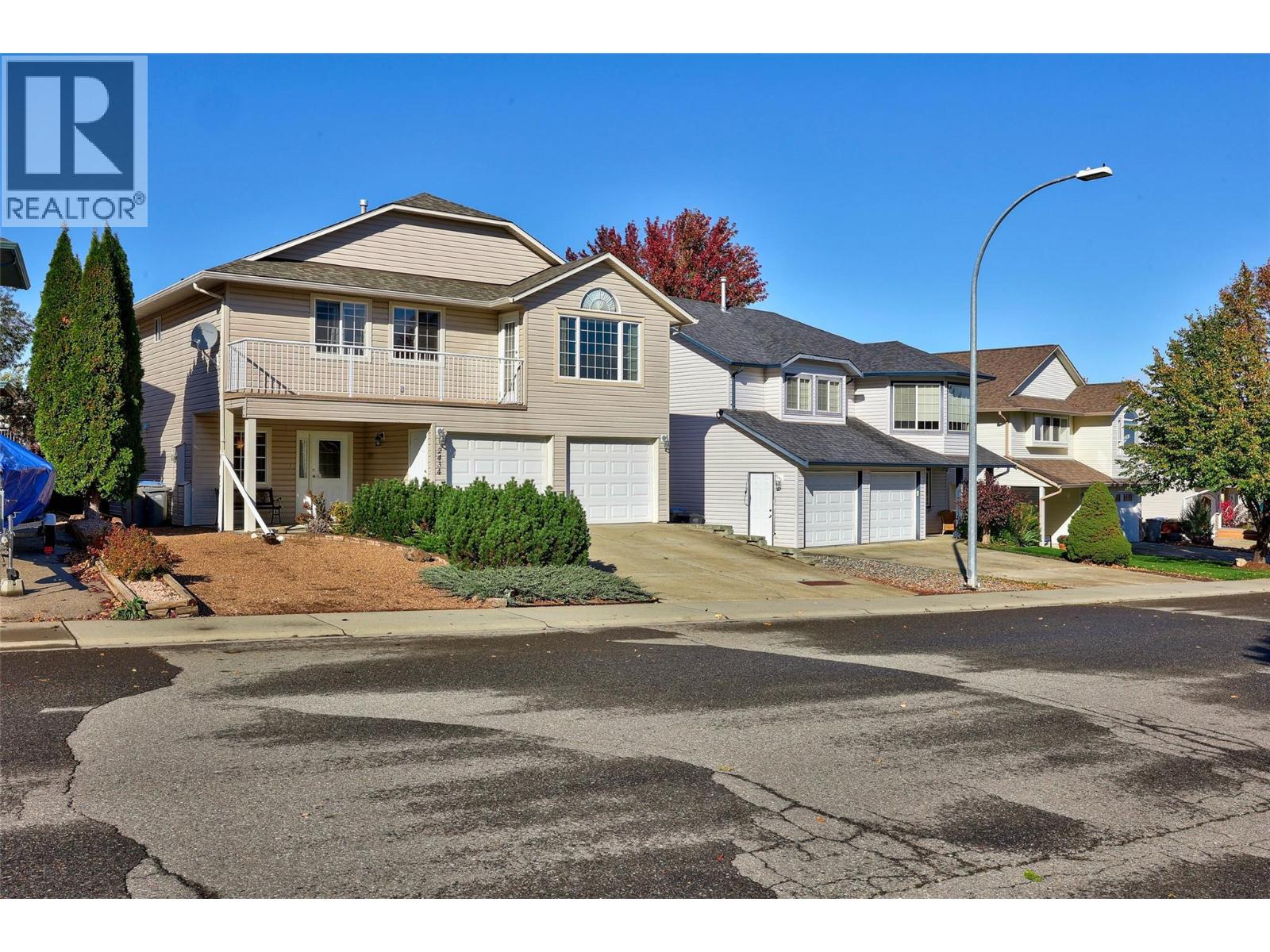 2434 Abbeyglen Way, Kamloops, British Columbia  V1S 1Y7 - Photo 10 - 10366652