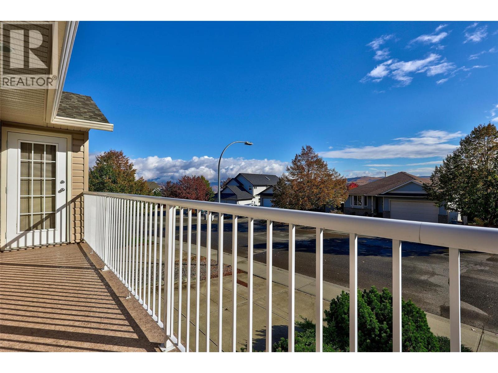 2434 Abbeyglen Way, Kamloops, British Columbia  V1S 1Y7 - Photo 12 - 10366652