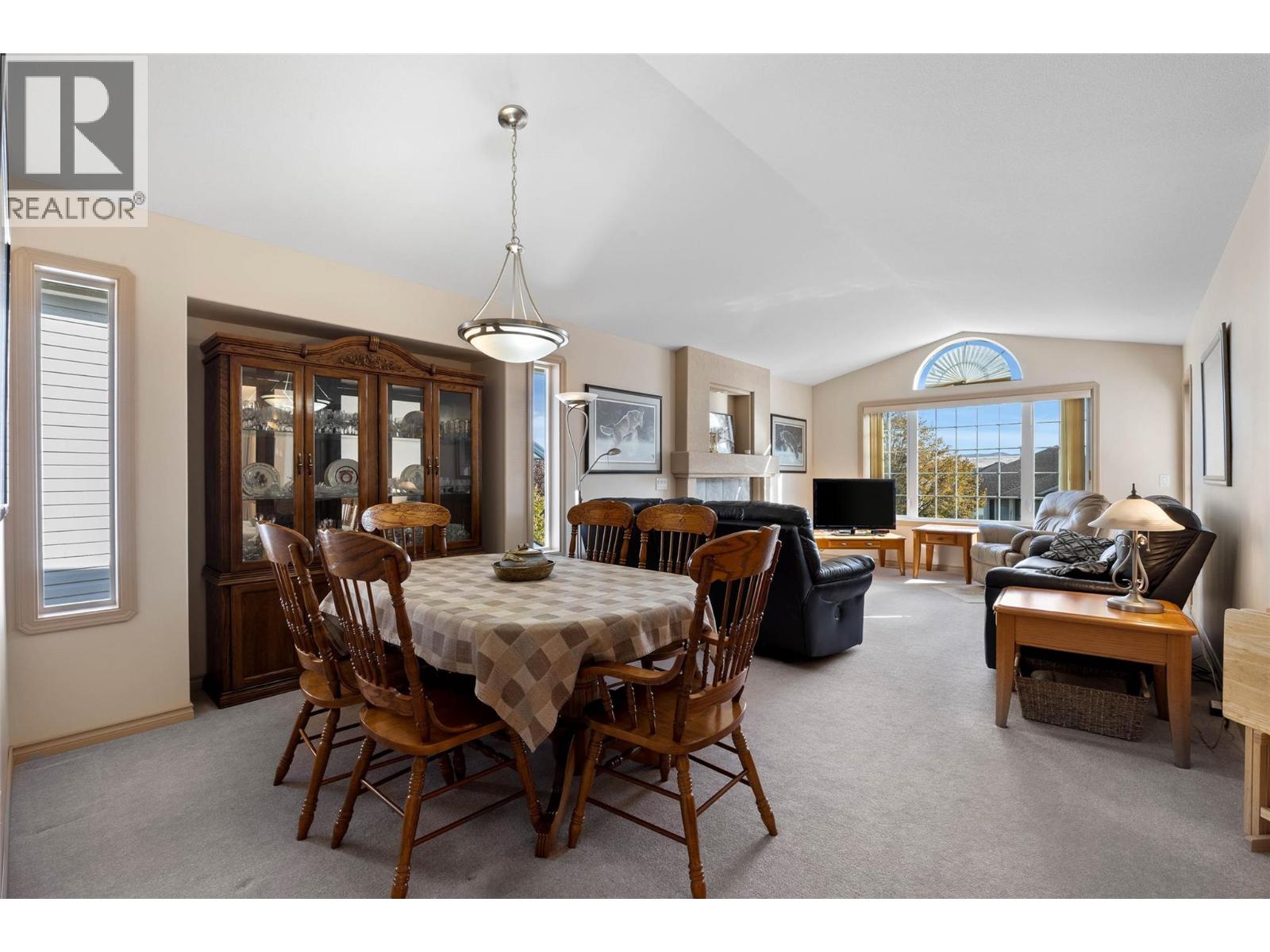 2434 Abbeyglen Way, Kamloops, British Columbia  V1S 1Y7 - Photo 3 - 10366652