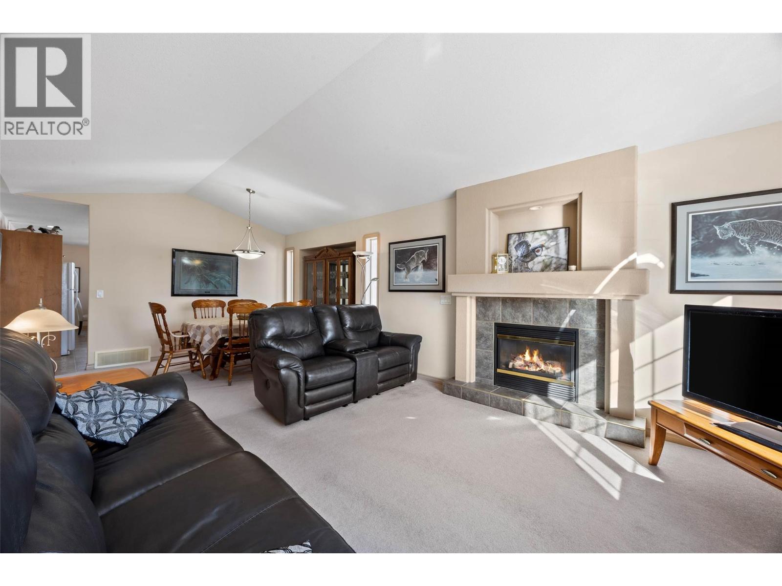 2434 Abbeyglen Way, Kamloops, British Columbia  V1S 1Y7 - Photo 4 - 10366652