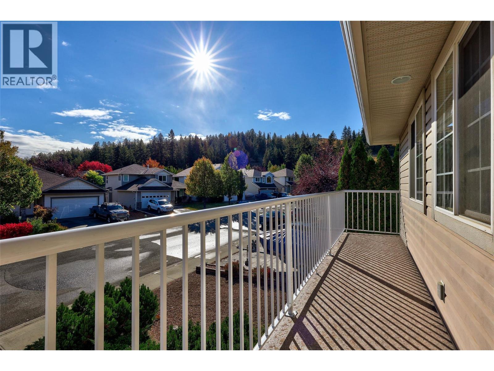 2434 Abbeyglen Way, Kamloops, British Columbia  V1S 1Y7 - Photo 8 - 10366652