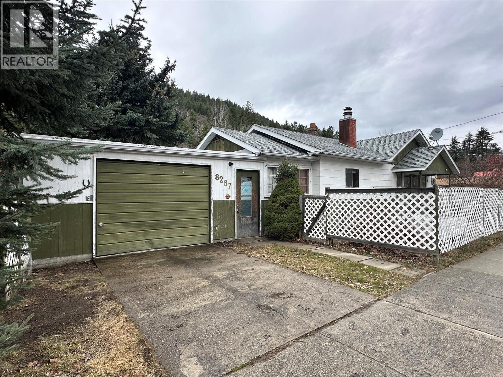 8267 Riverside Drive, Grand Forks, British Columbia  V0H 1H0 - Photo 6 - 10366567