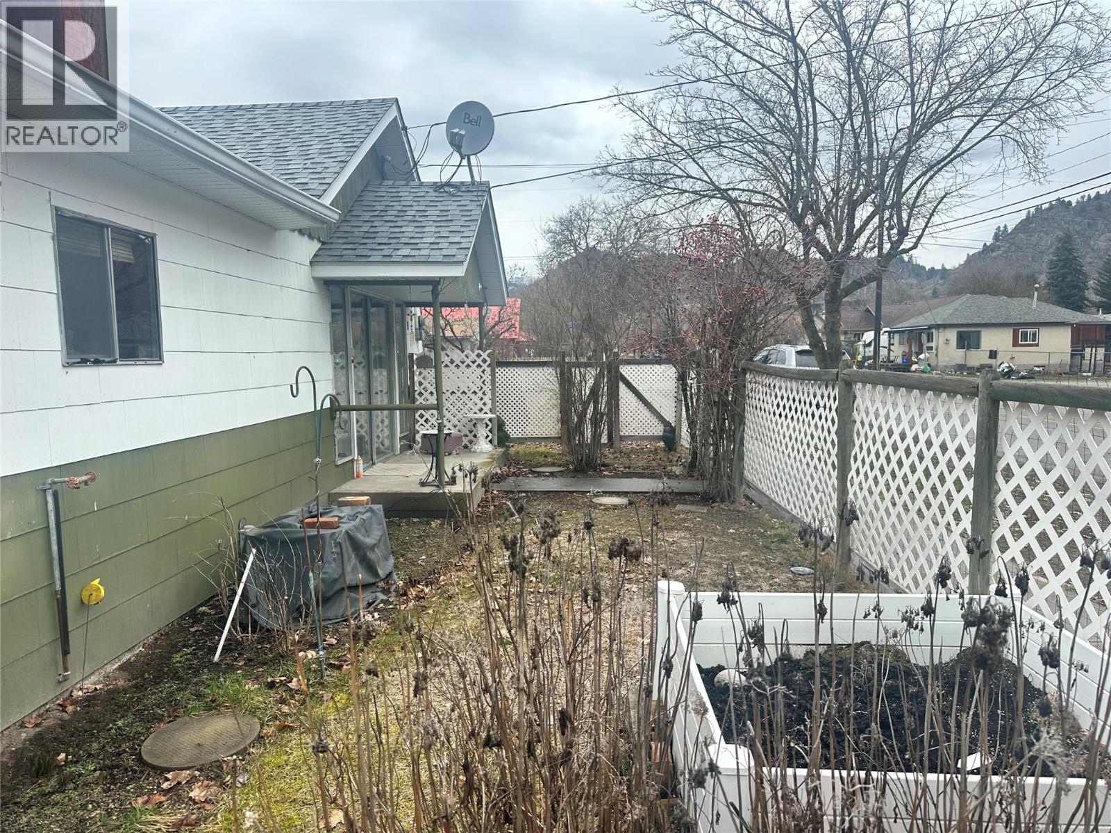 8267 Riverside Drive, Grand Forks, British Columbia  V0H 1H0 - Photo 7 - 10366567