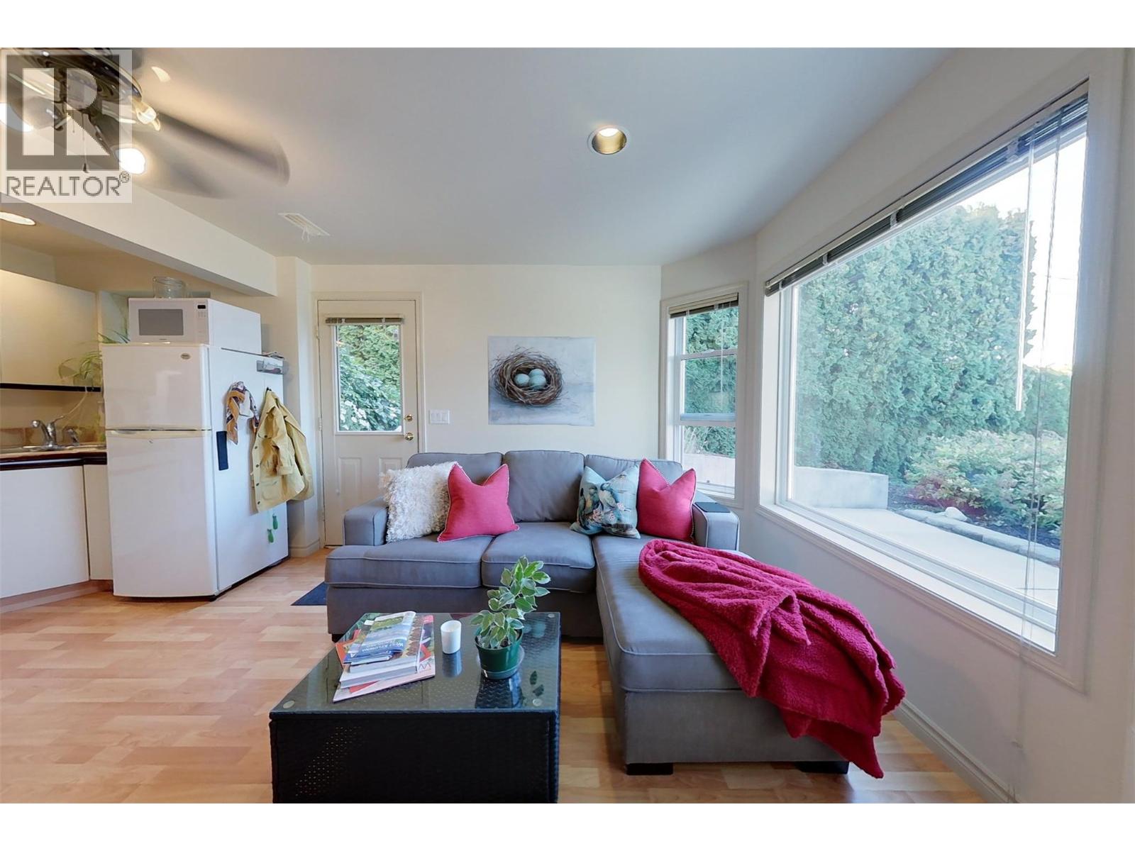 12975 Pixton Road, Lake Country, British Columbia  V4V 1C9 - Photo 18 - 10366000