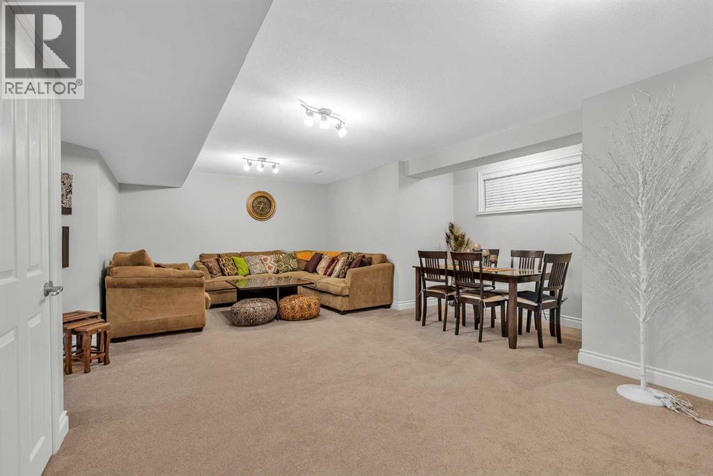 109 Royal Crest Terrace Nw, Calgary, Alberta  T3G 4M2 - Photo 38 - A2258958