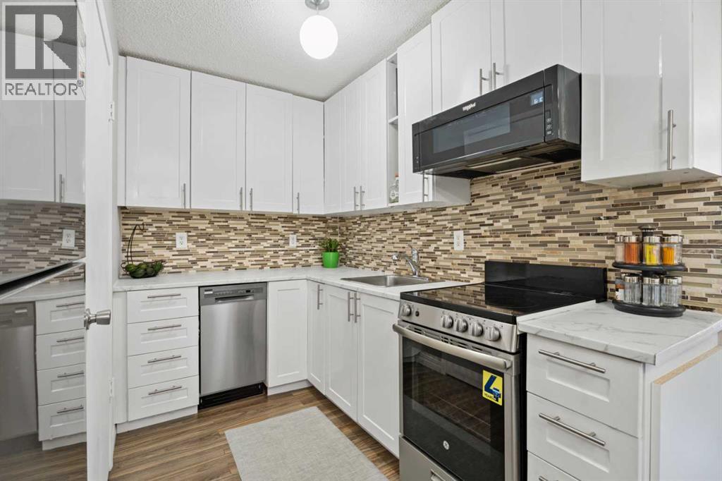 137, 3809 45 Street Sw, Calgary, Alberta  T3E 3H4 - Photo 2 - A2265631