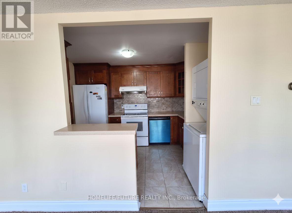 1708 - 3695 Kaneff Crescent, Mississauga, Ontario  L5A 4B6 - Photo 5 - W12479400