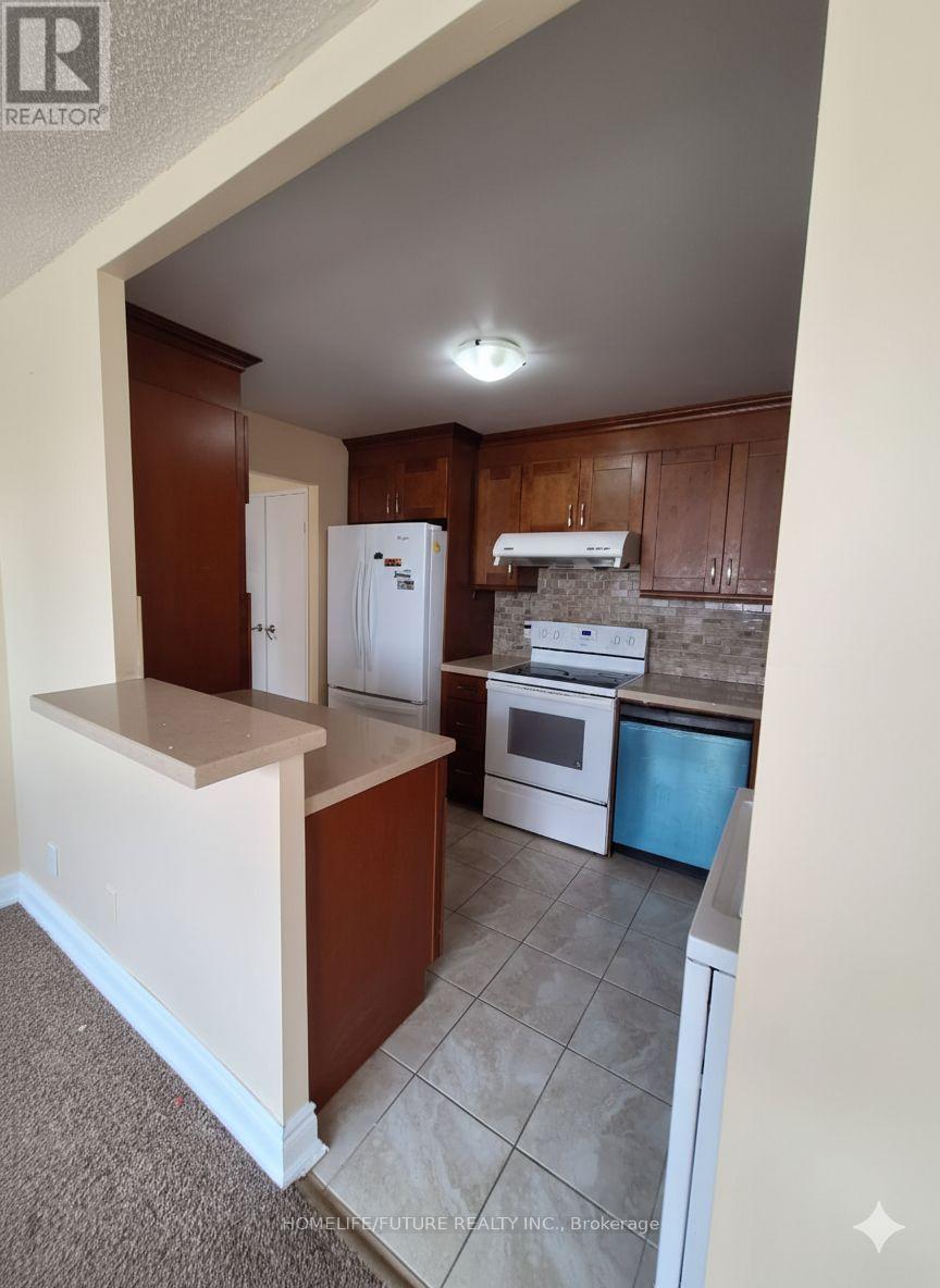 1708 - 3695 Kaneff Crescent, Mississauga, Ontario  L5A 4B6 - Photo 7 - W12479400