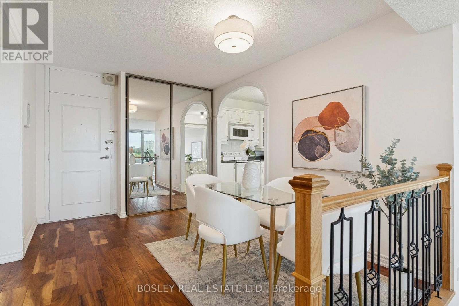 1108 - 250 Scarlett Road, Toronto, Ontario  M6N 4X5 - Photo 10 - W12479408