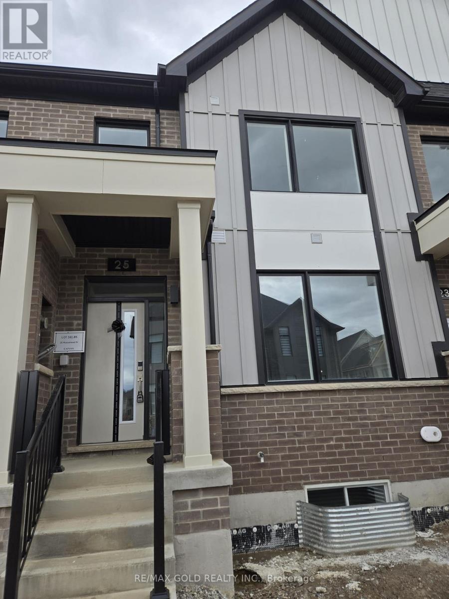 25 Moosehead Drive, Brampton, Ontario  L7A 5L9 - Photo 2 - W12479415