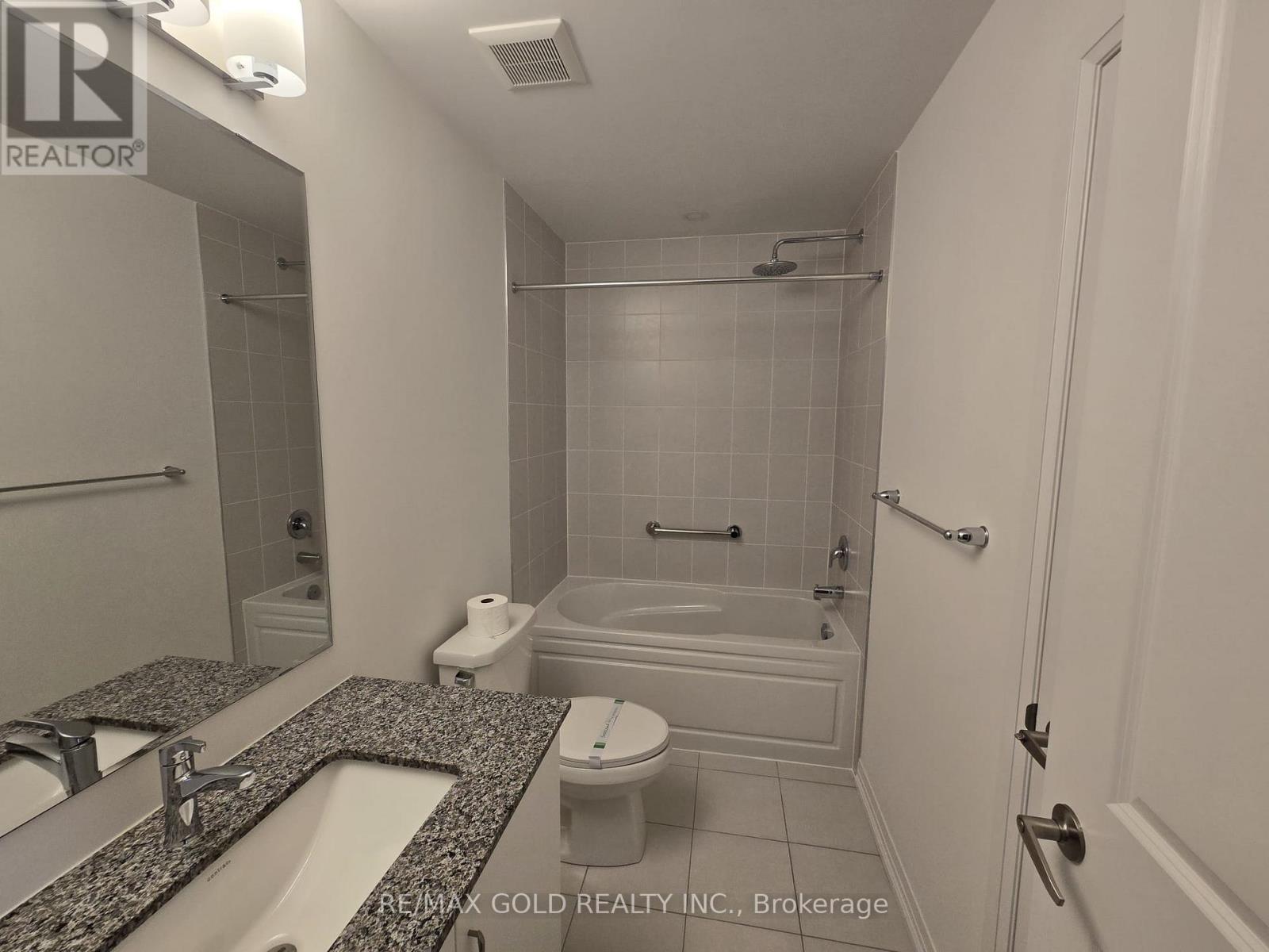 25 Moosehead Drive, Brampton, Ontario  L7A 5L9 - Photo 20 - W12479415