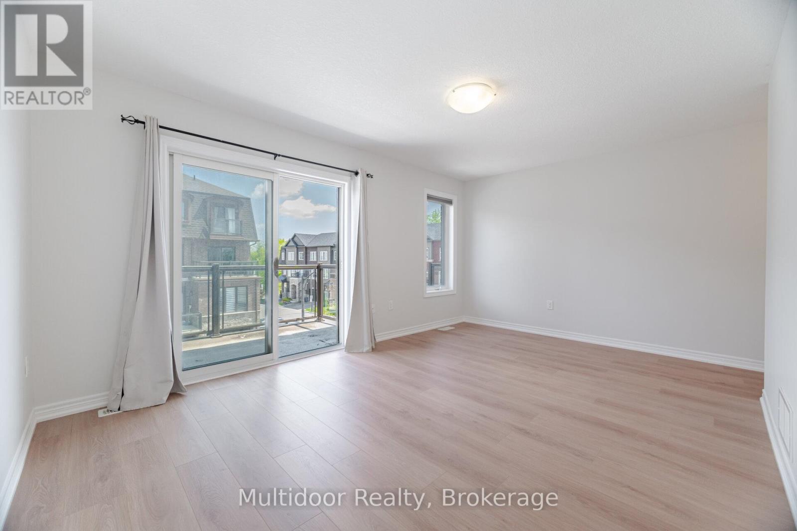 52 - 445 Ontario Street S, Milton, Ontario  L9T 9K4 - Photo 11 - W12479425