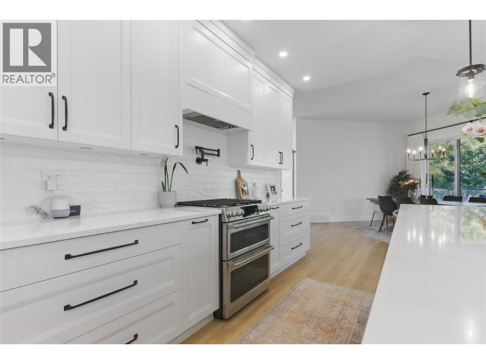 2744 Beachmount Crescent, Kamloops, British Columbia  V2B 0E6 - Photo 9 - 10366625