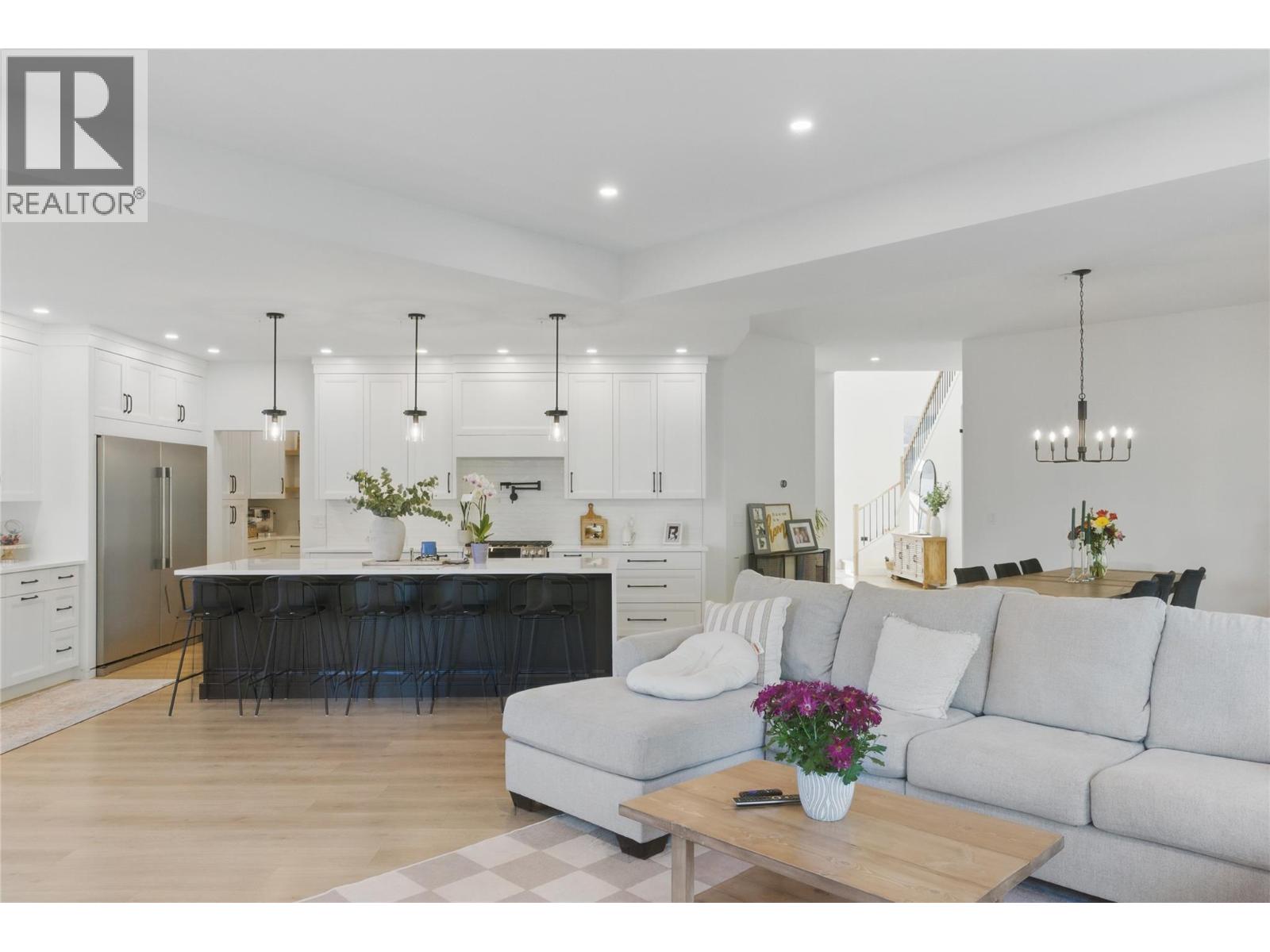 2744 Beachmount Crescent, Kamloops, British Columbia  V2B 0E6 - Photo 18 - 10366625