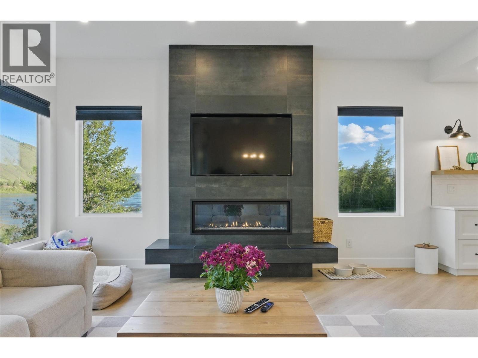 2744 Beachmount Crescent, Kamloops, British Columbia  V2B 0E6 - Photo 15 - 10366625