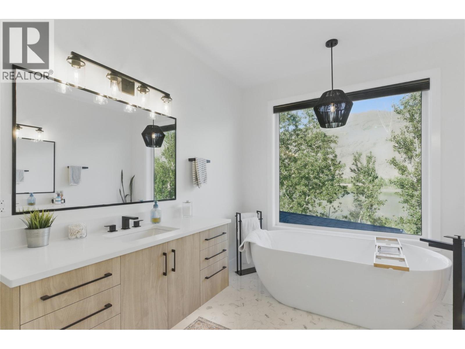 2744 Beachmount Crescent, Kamloops, British Columbia  V2B 0E6 - Photo 25 - 10366625