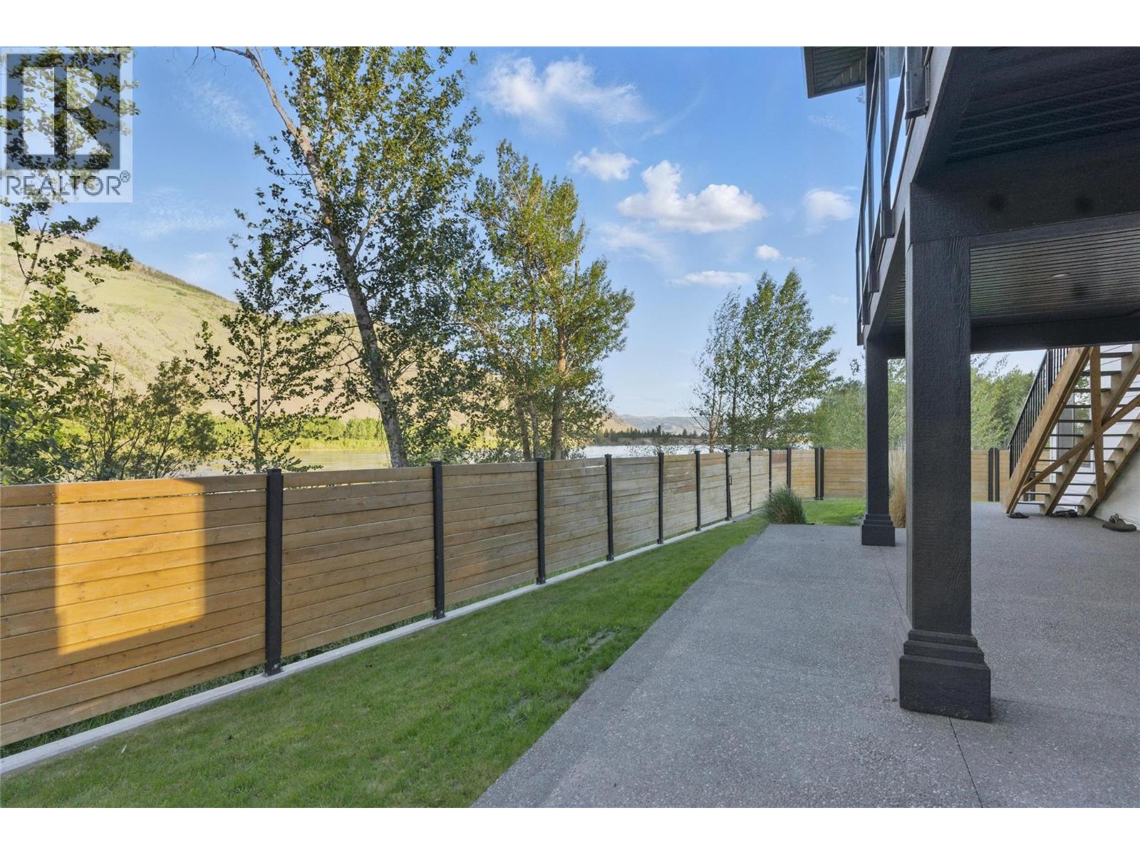 2744 Beachmount Crescent, Kamloops, British Columbia  V2B 0E6 - Photo 35 - 10366625