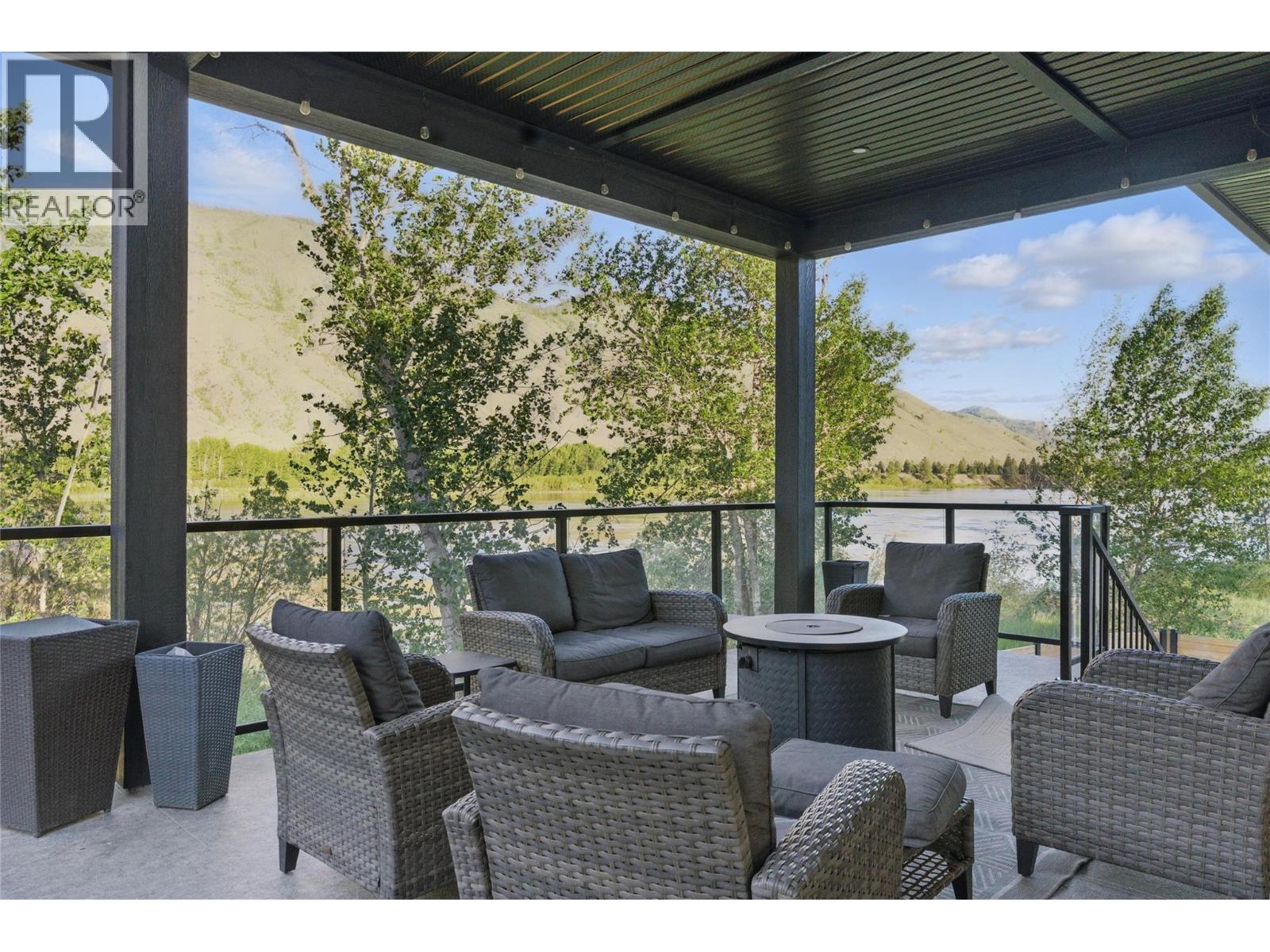 2744 Beachmount Crescent, Kamloops, British Columbia  V2B 0E6 - Photo 31 - 10366625