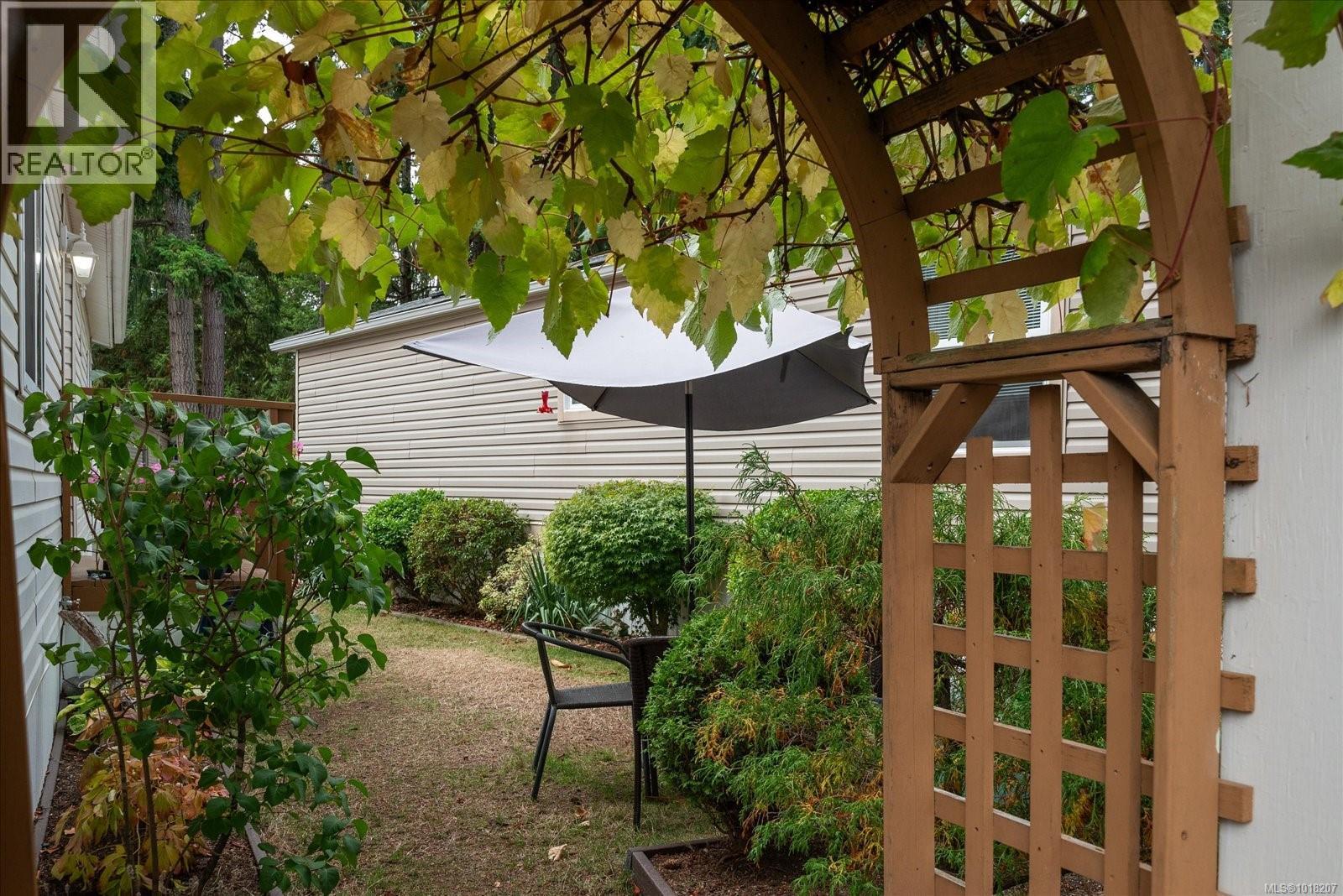 20 1247 Arbutus Rd, Parksville, British Columbia  V9P 1R3 - Photo 24 - 1018207