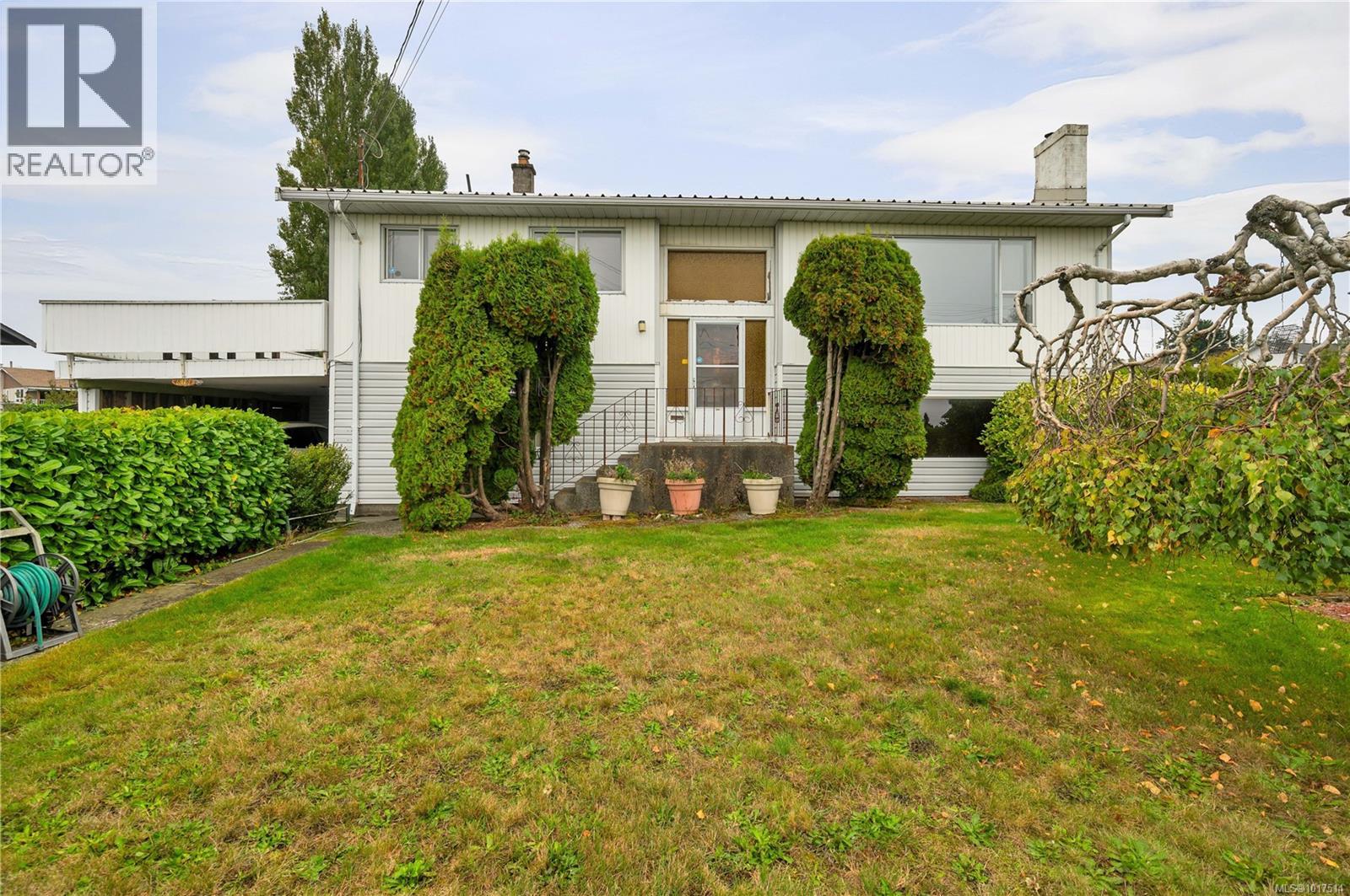816 Alder St S, Campbell River, British Columbia