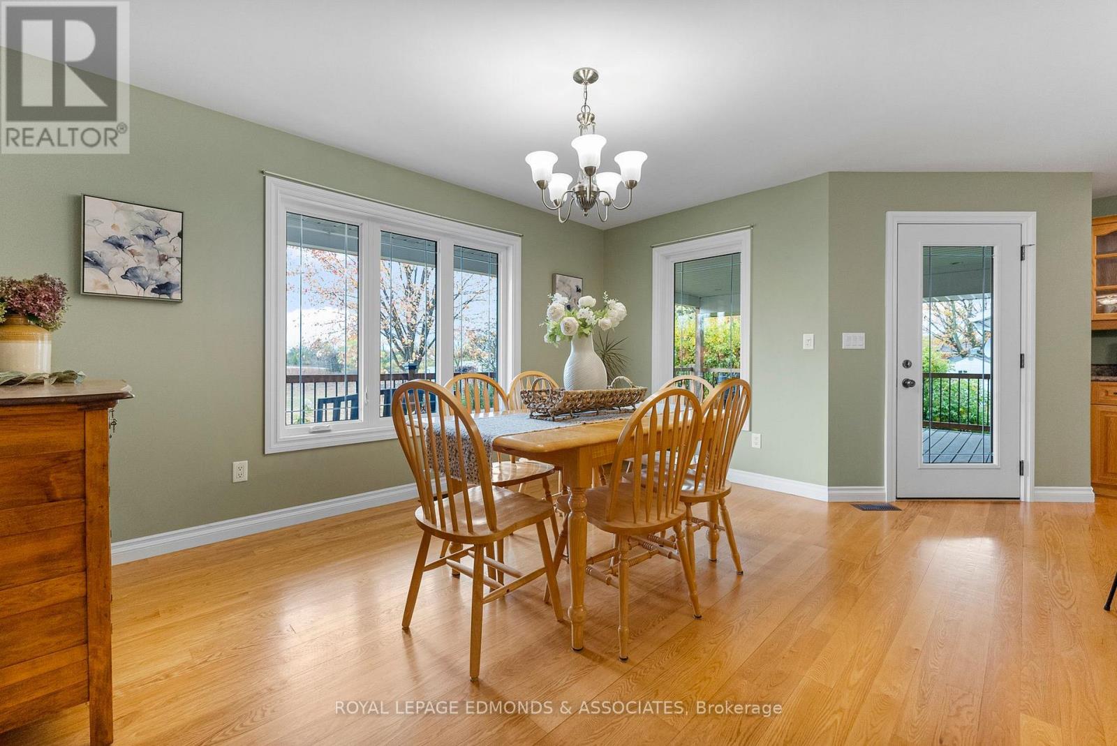 17 Minto Street, Whitewater Region, Ontario  K0J 1C0 - Photo 11 - X12479445