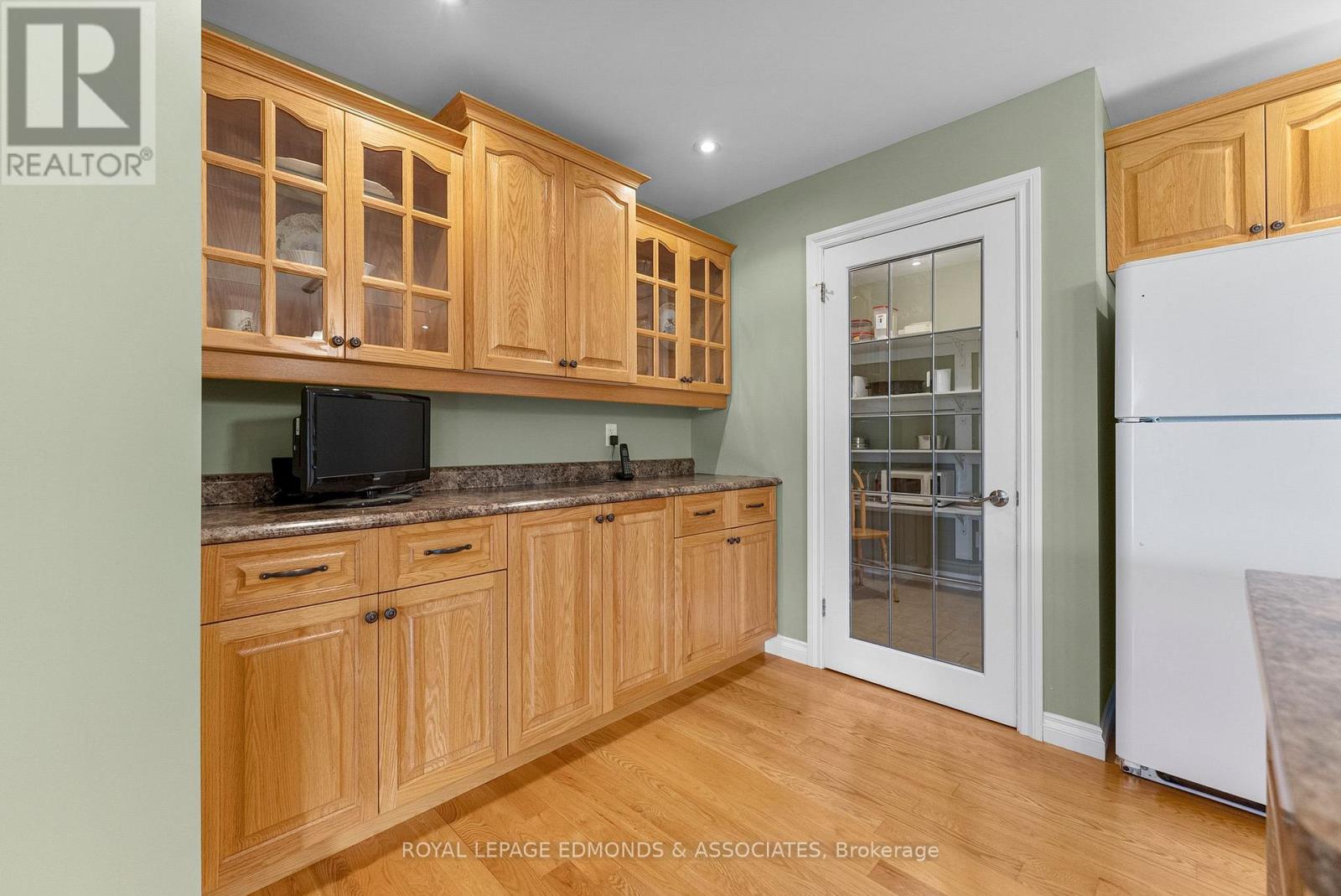 17 Minto Street, Whitewater Region, Ontario  K0J 1C0 - Photo 17 - X12479445