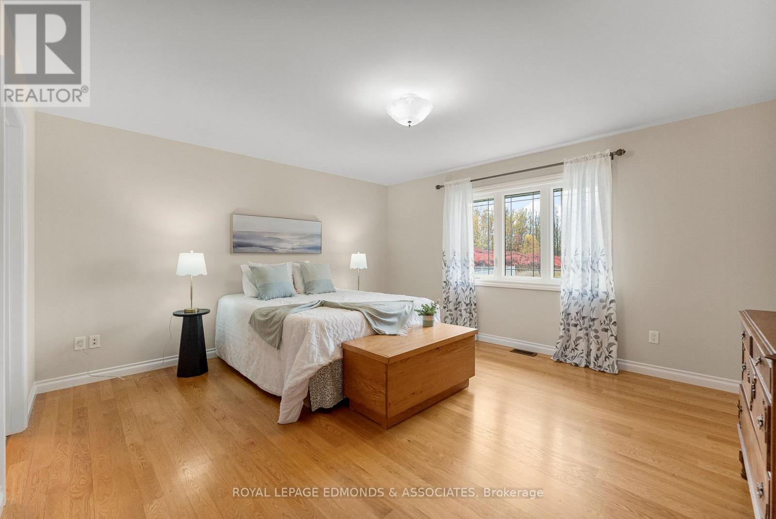 17 Minto Street, Whitewater Region, Ontario  K0J 1C0 - Photo 19 - X12479445