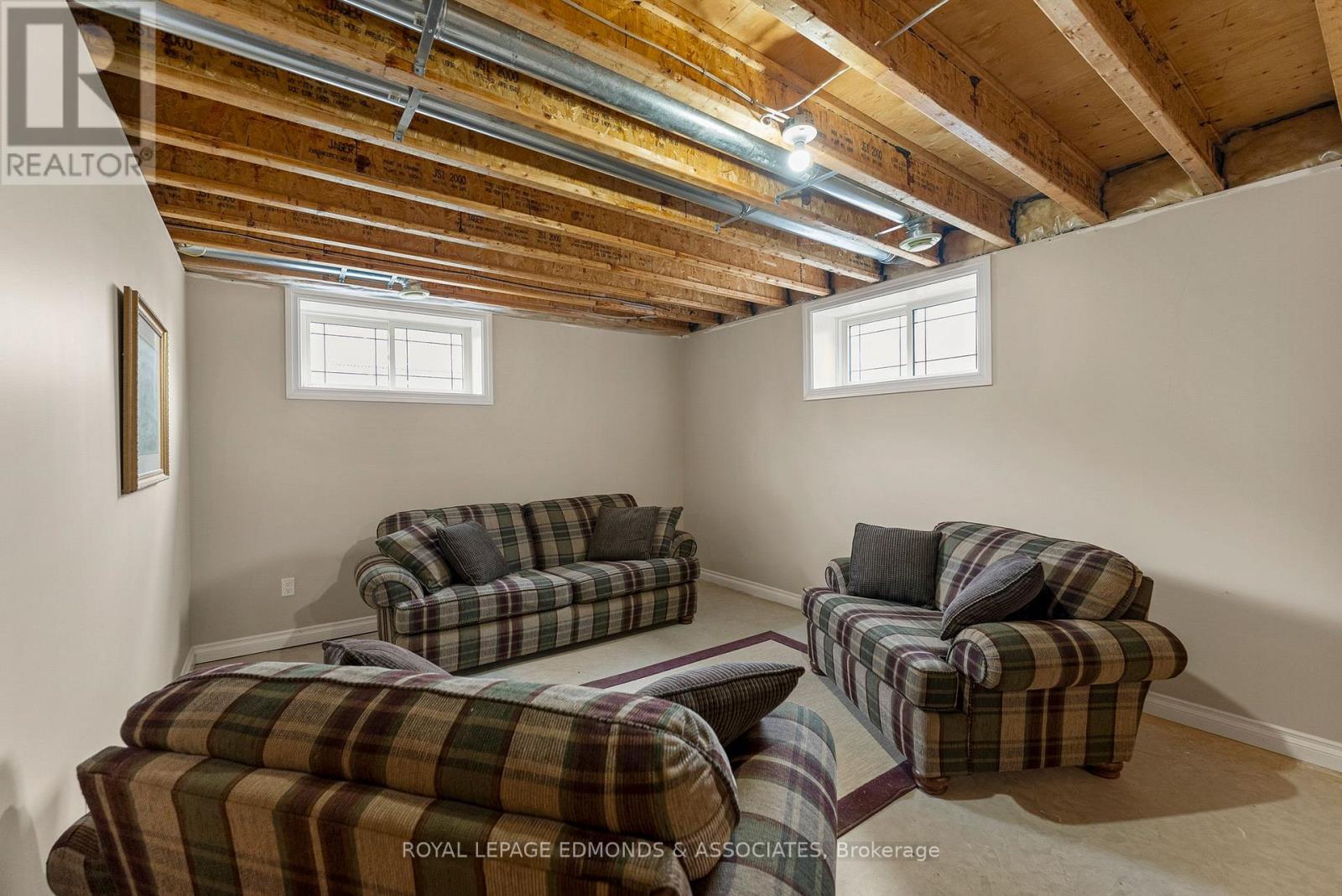 17 Minto Street, Whitewater Region, Ontario  K0J 1C0 - Photo 32 - X12479445