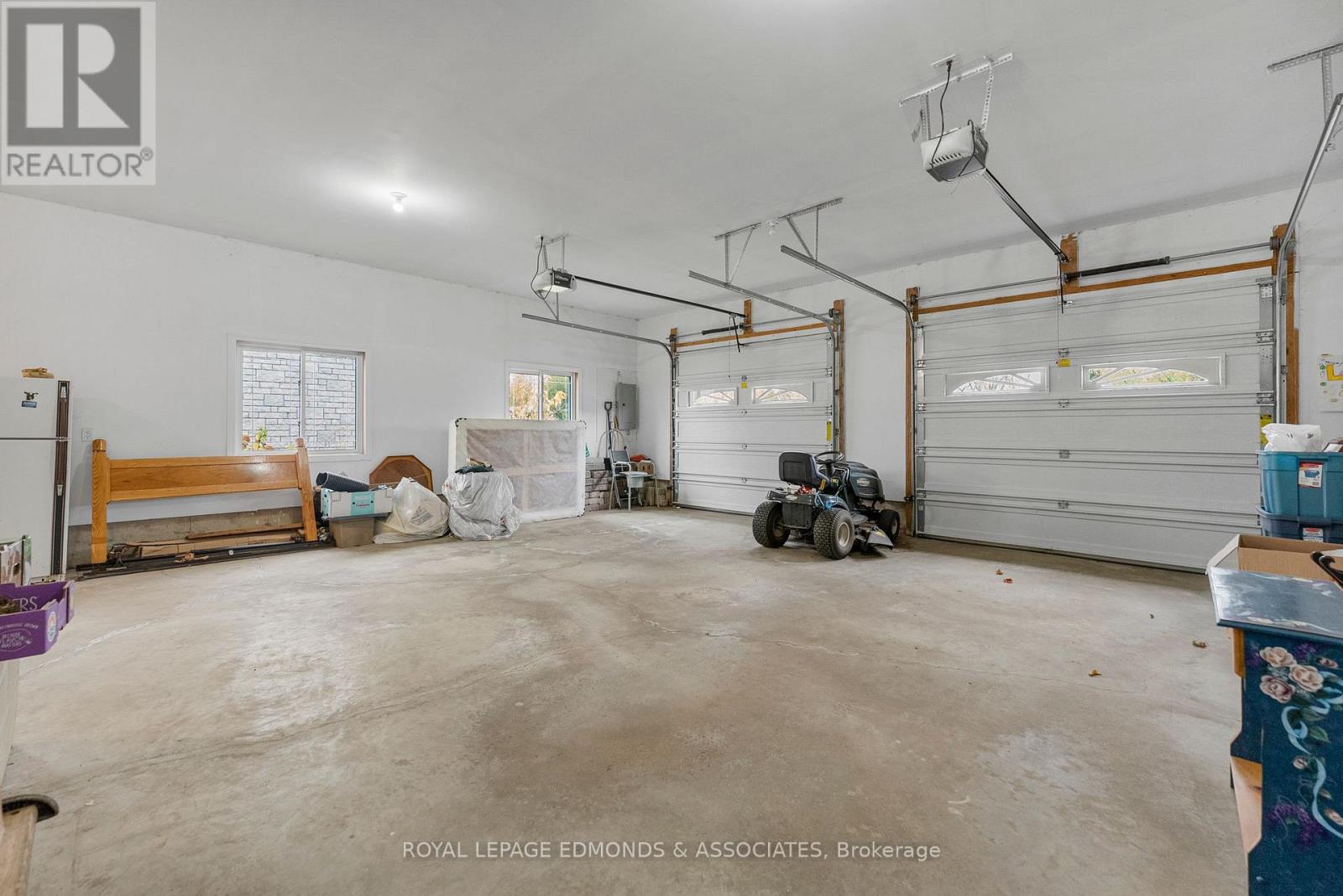 17 Minto Street, Whitewater Region, Ontario  K0J 1C0 - Photo 35 - X12479445